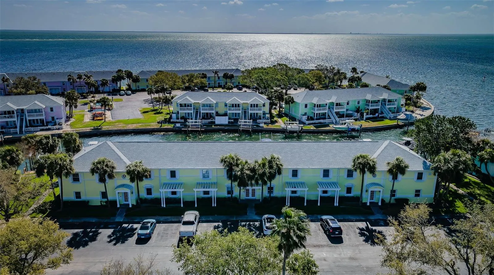5196 BEACH DR SE #B, #B