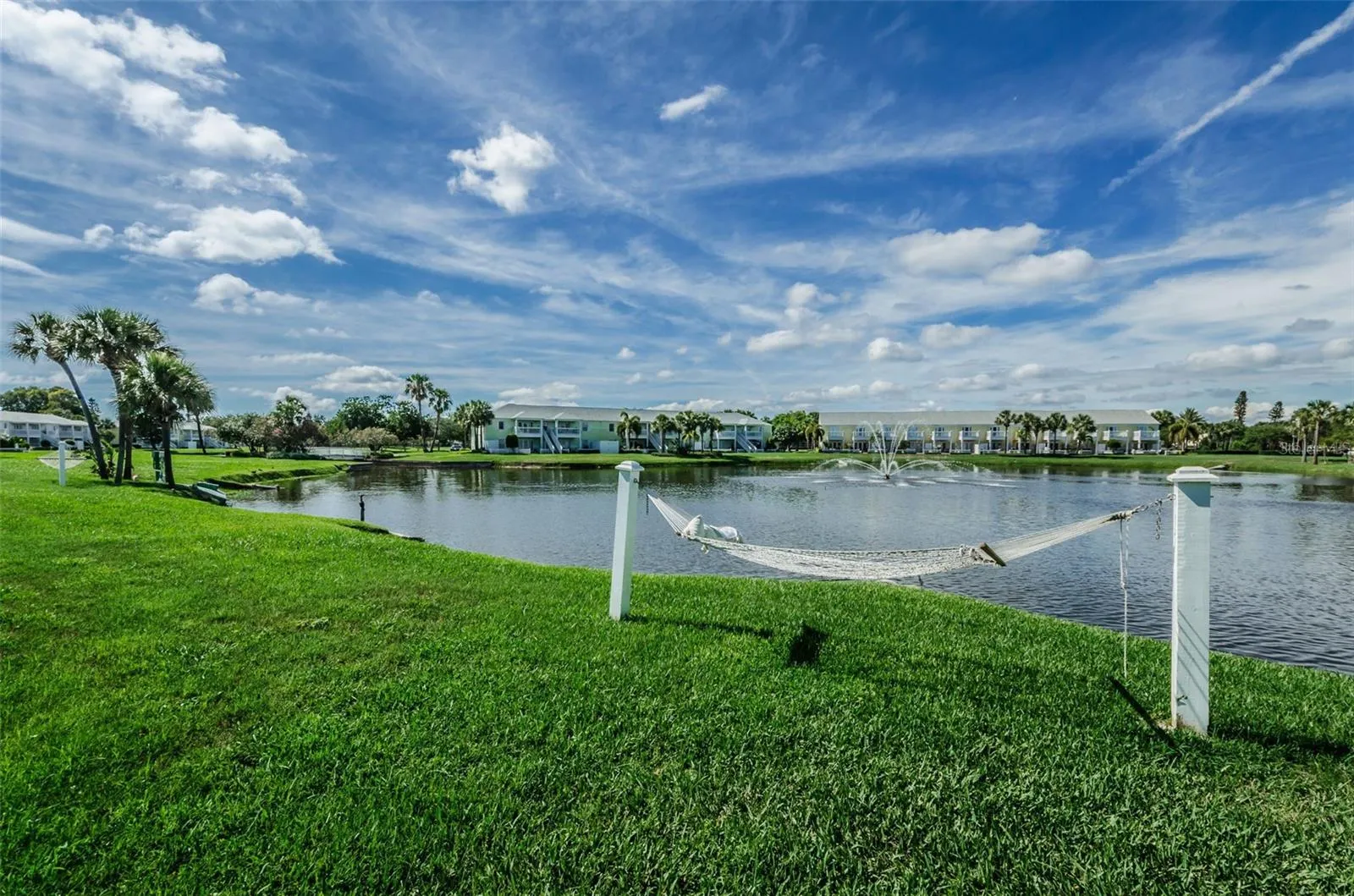 5196 BEACH DR SE #B, #B