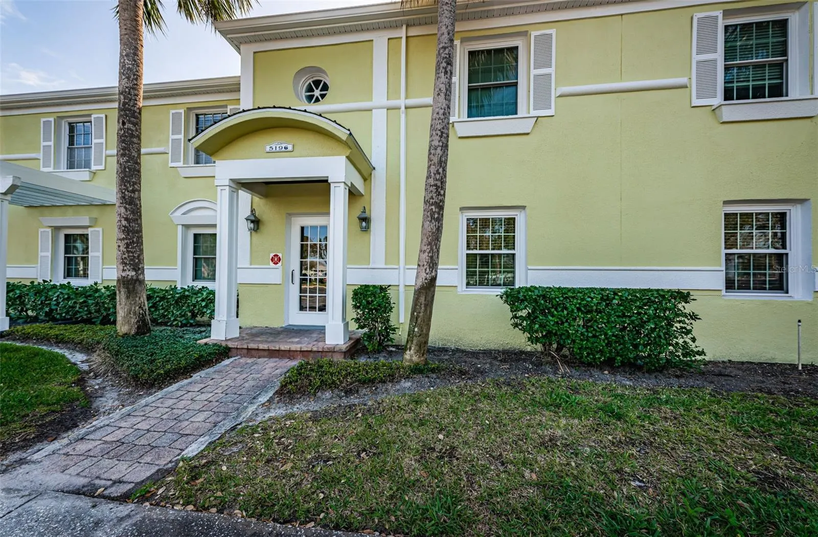 5196 BEACH DR SE #B, #B