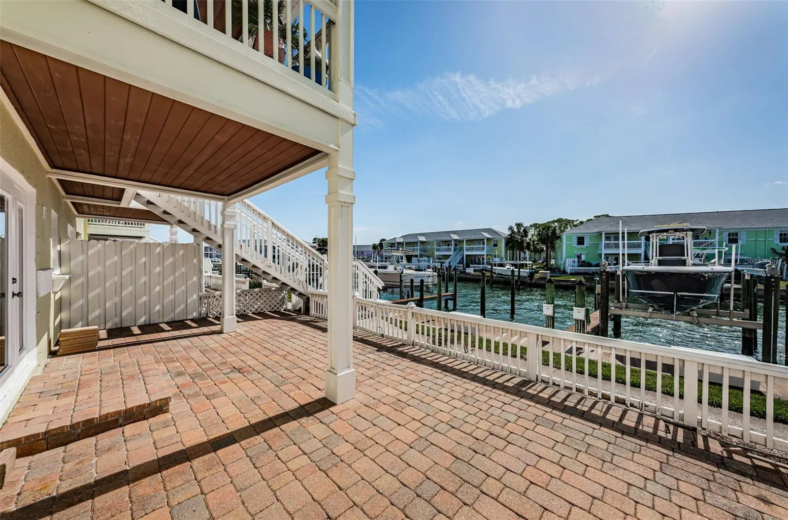 5196 BEACH DR SE #B, #B