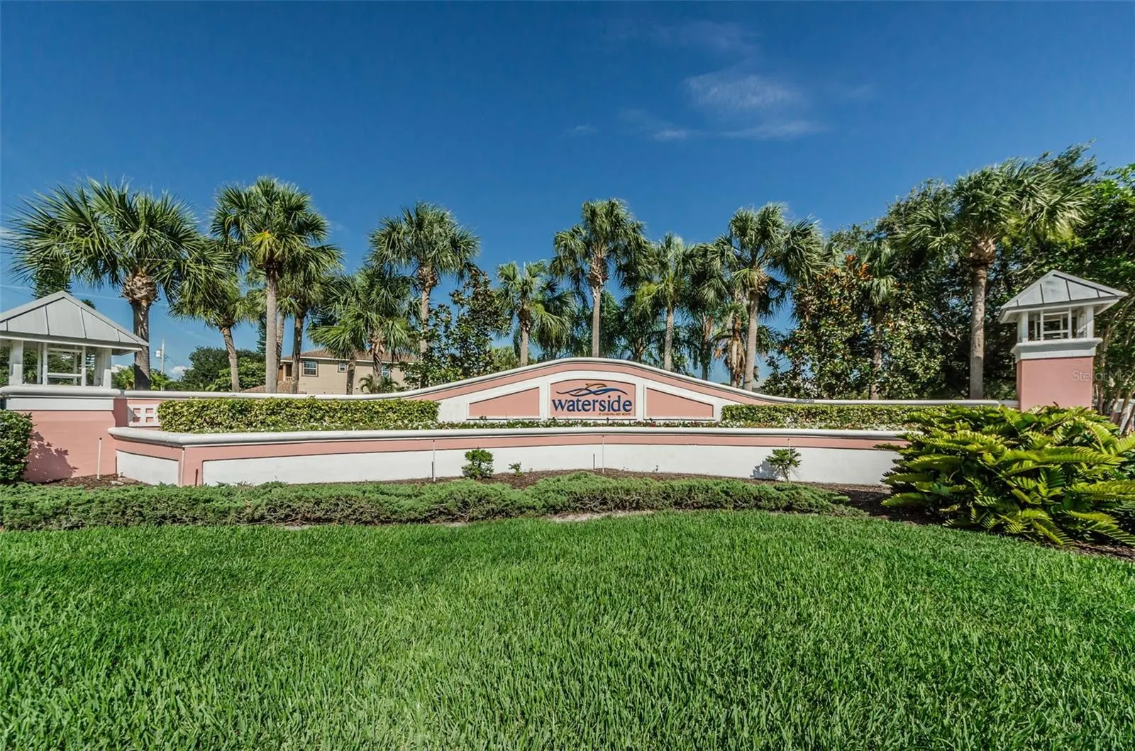 5196 BEACH DR SE #B, #B