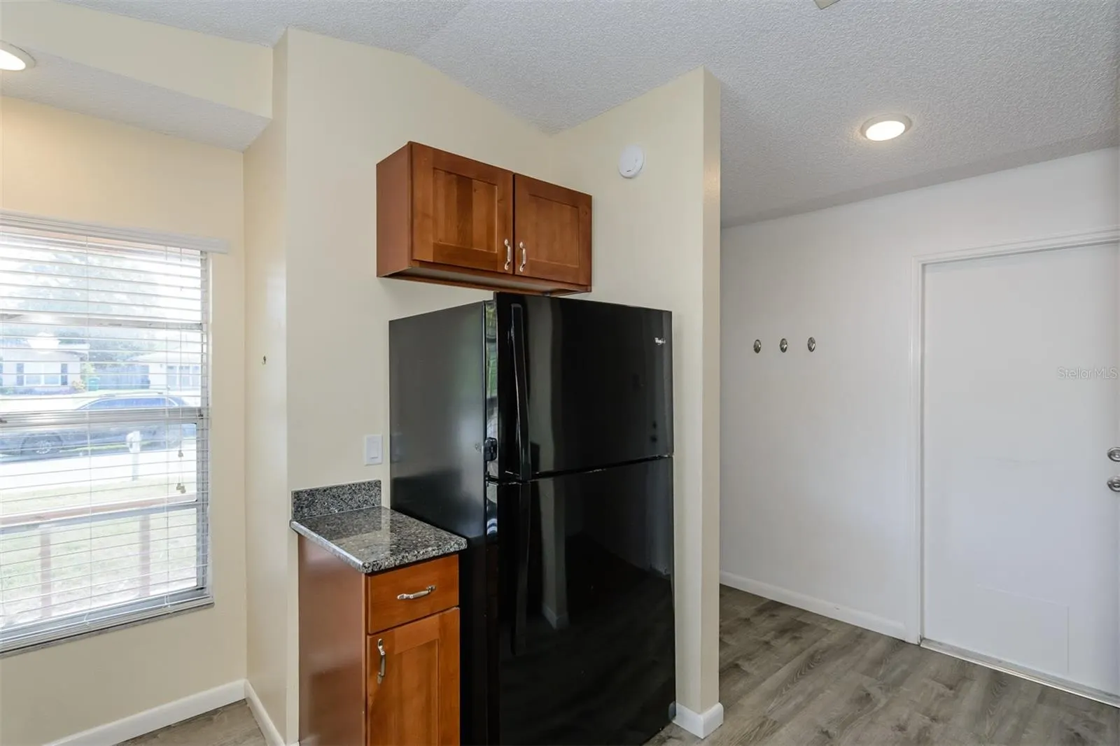 1724 W LAGOON CIR
