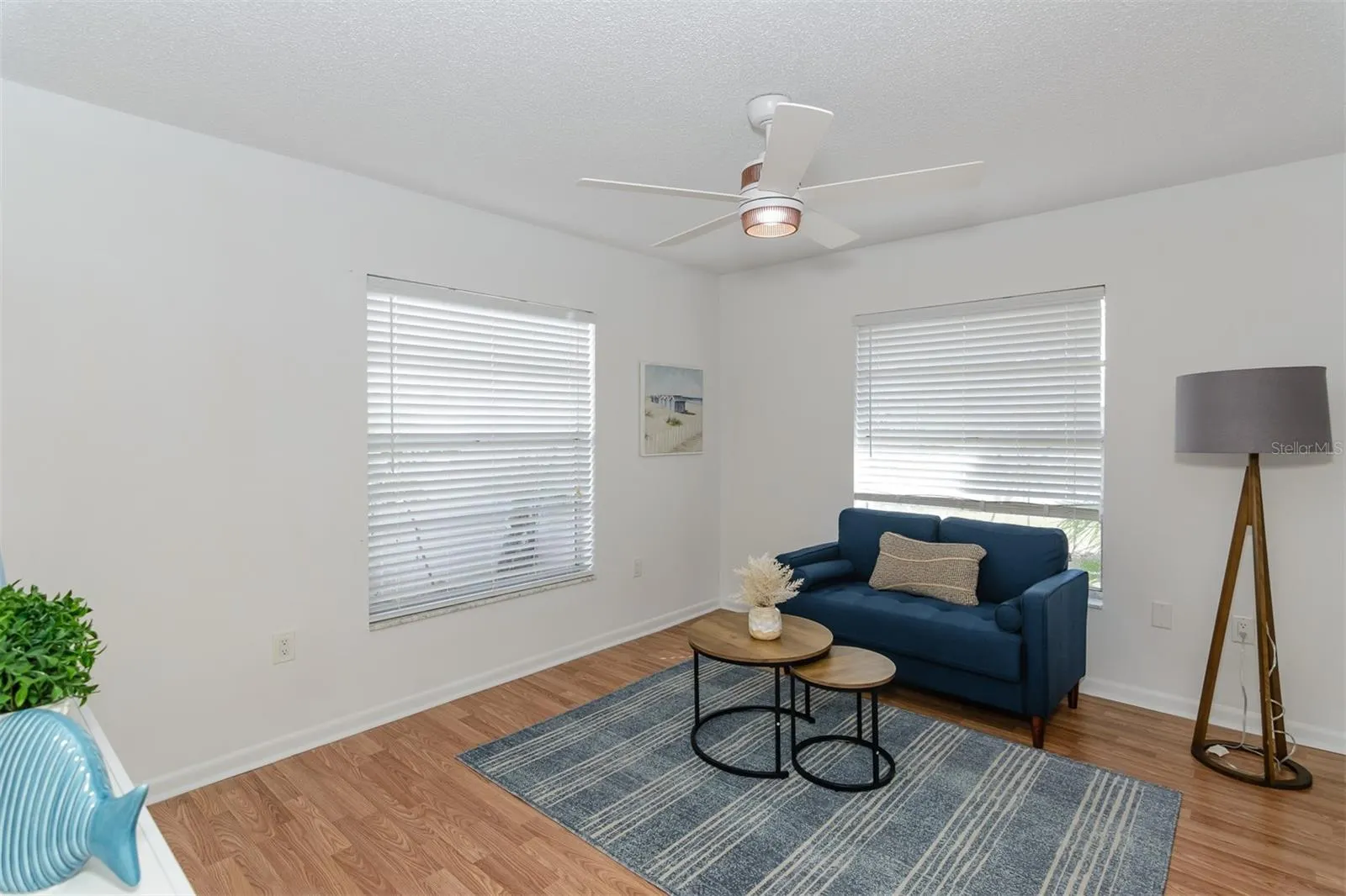 1724 W LAGOON CIR