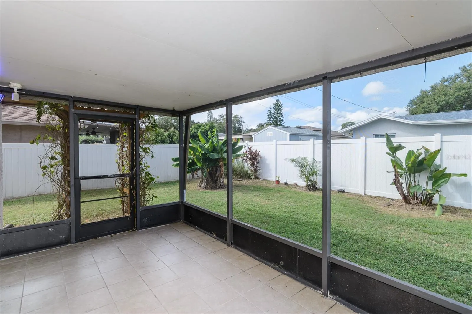 1724 W LAGOON CIR