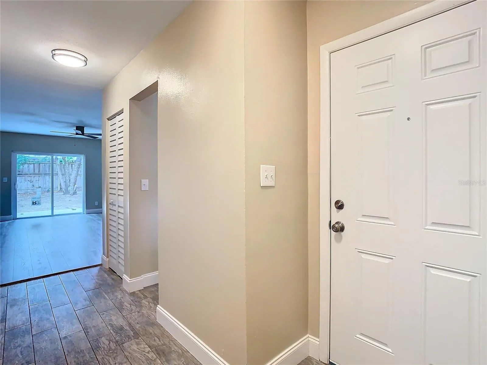 1612 FOX RUN DR