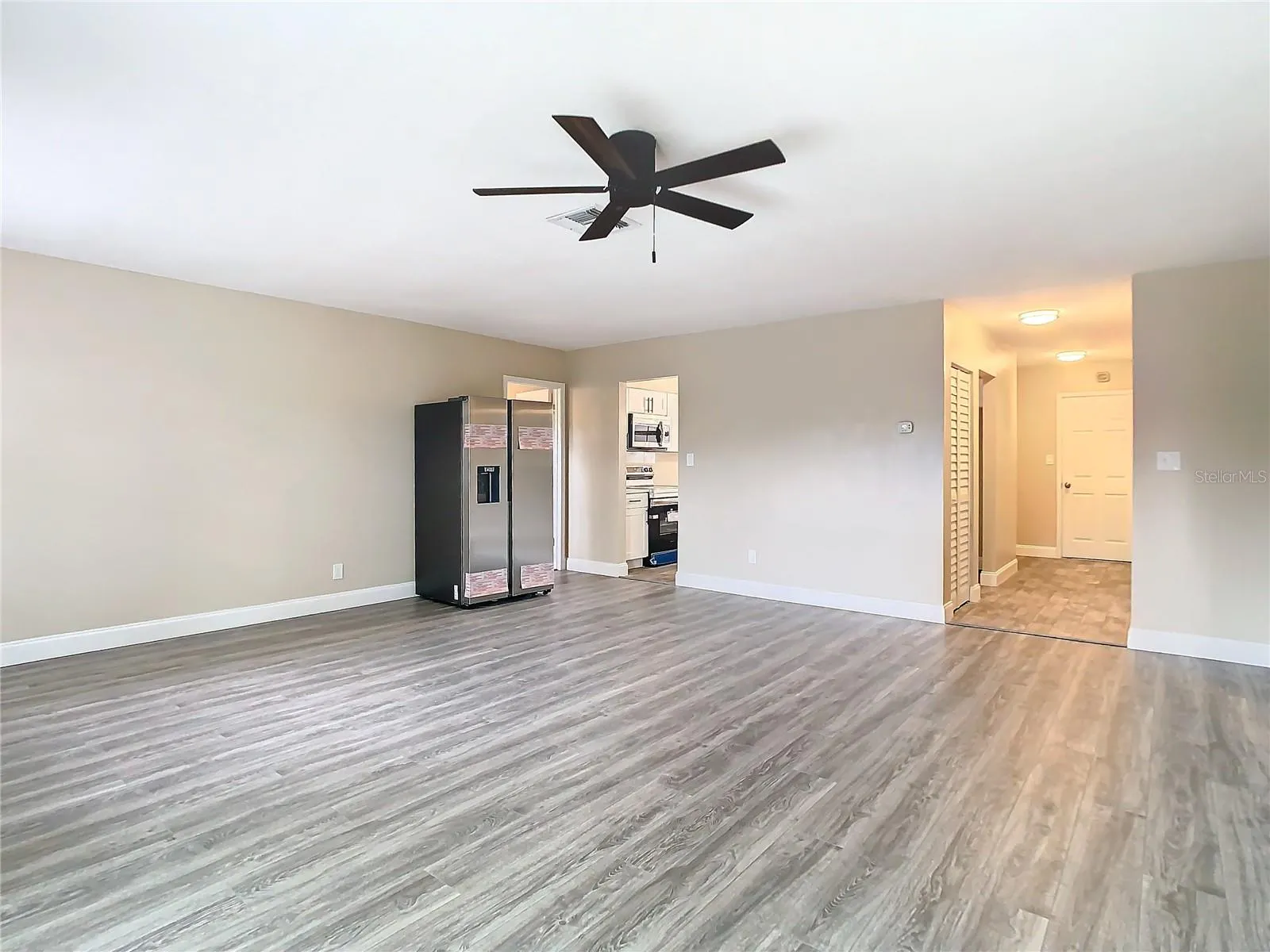 1612 FOX RUN DR