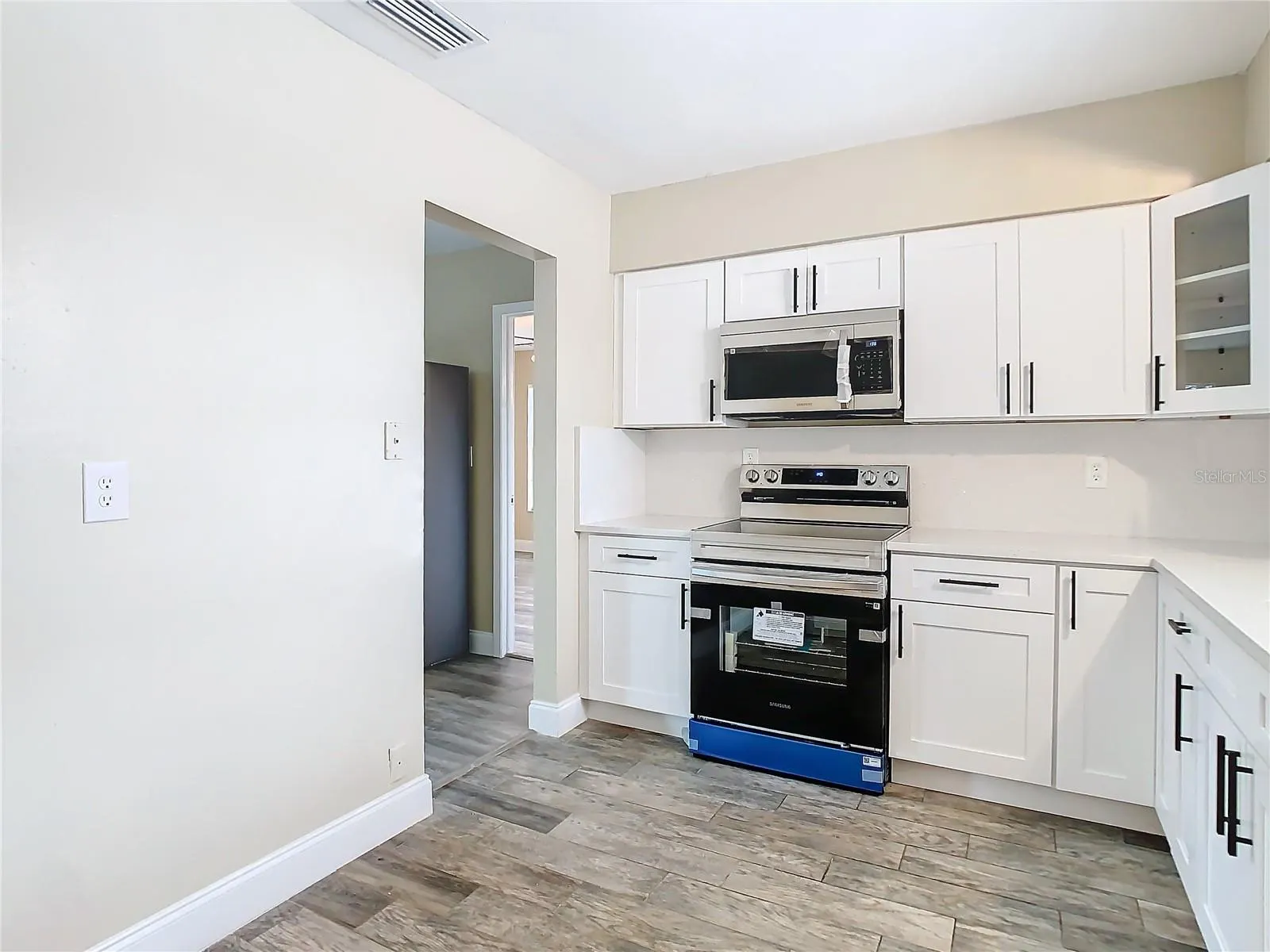 1612 FOX RUN DR