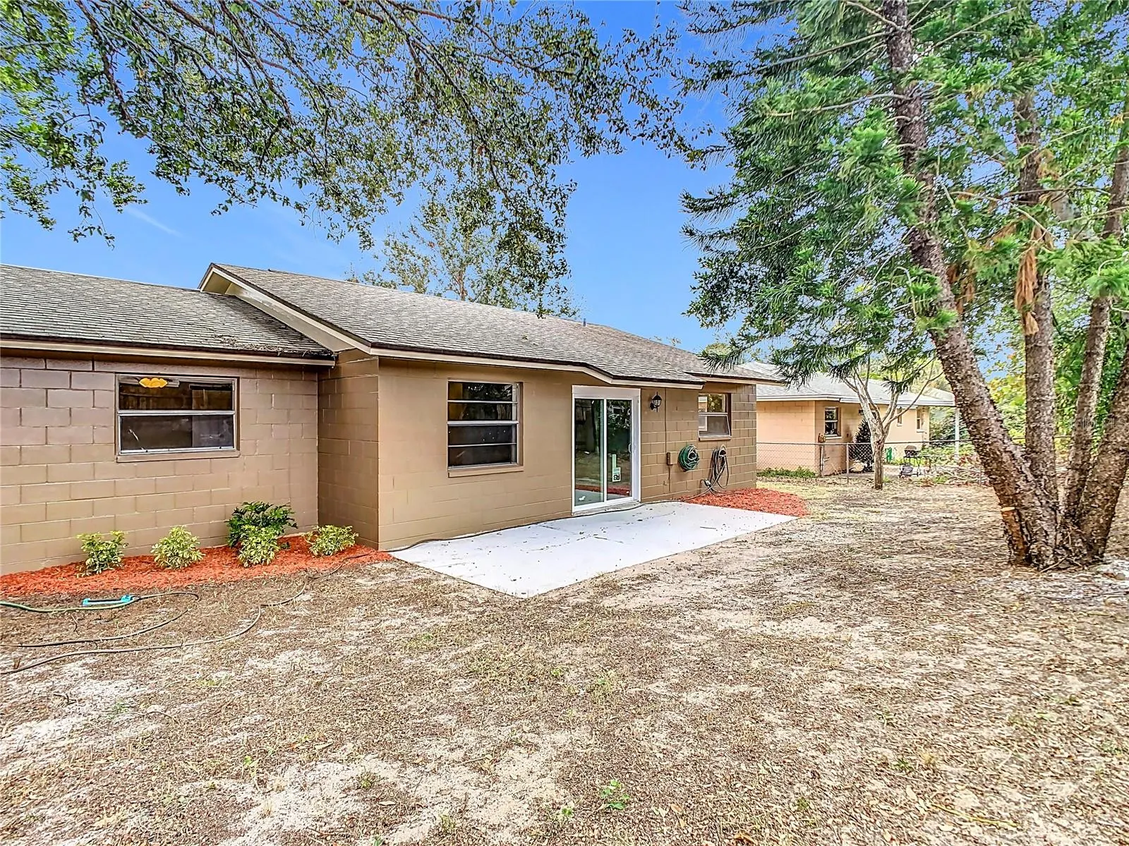 1612 FOX RUN DR