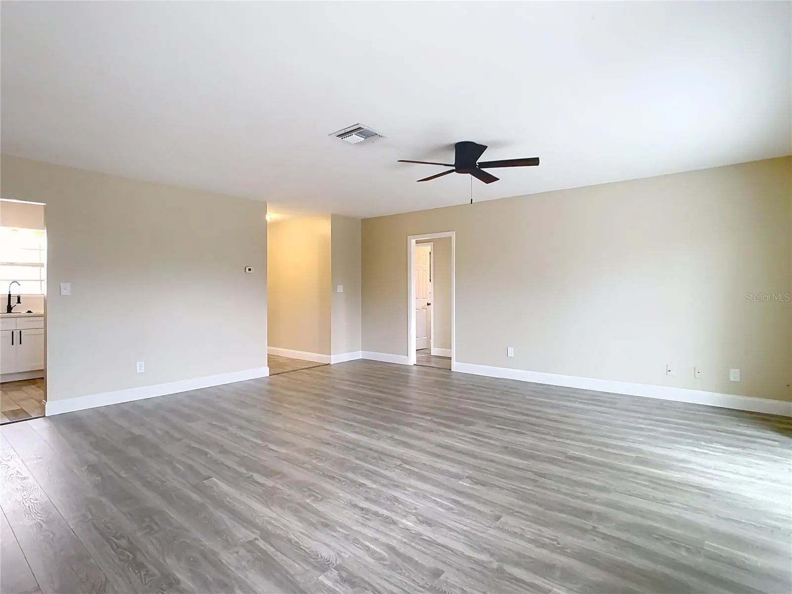 1612 FOX RUN DR