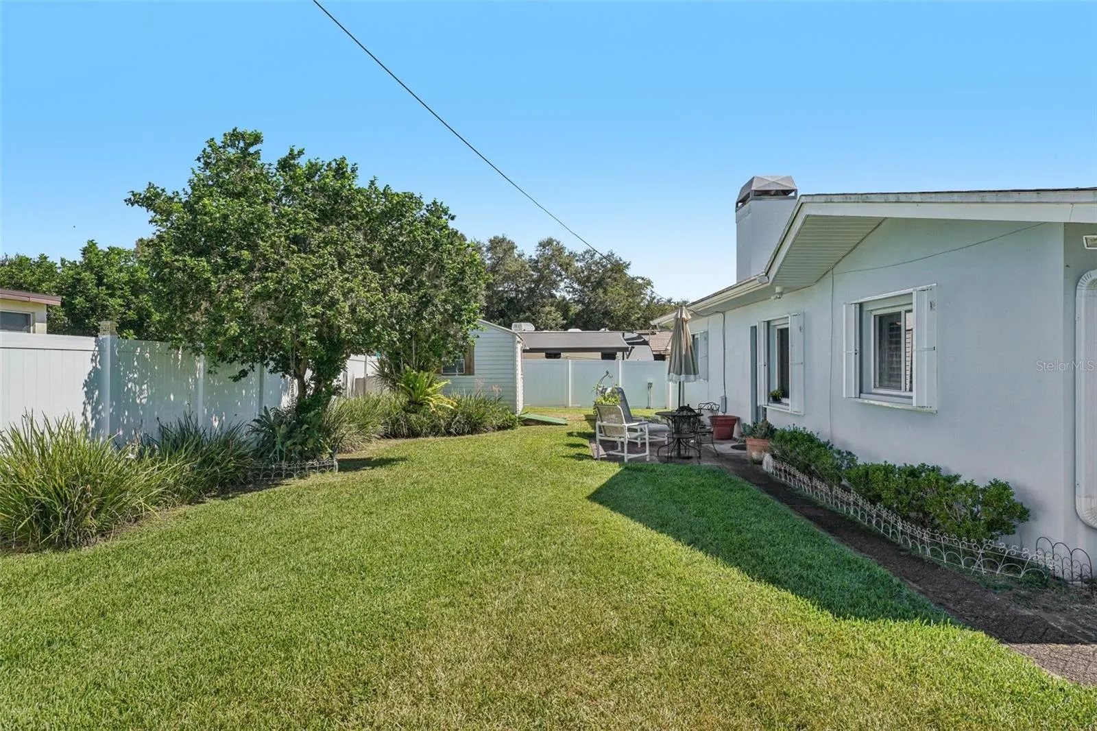 1586 ROSERY RD NE