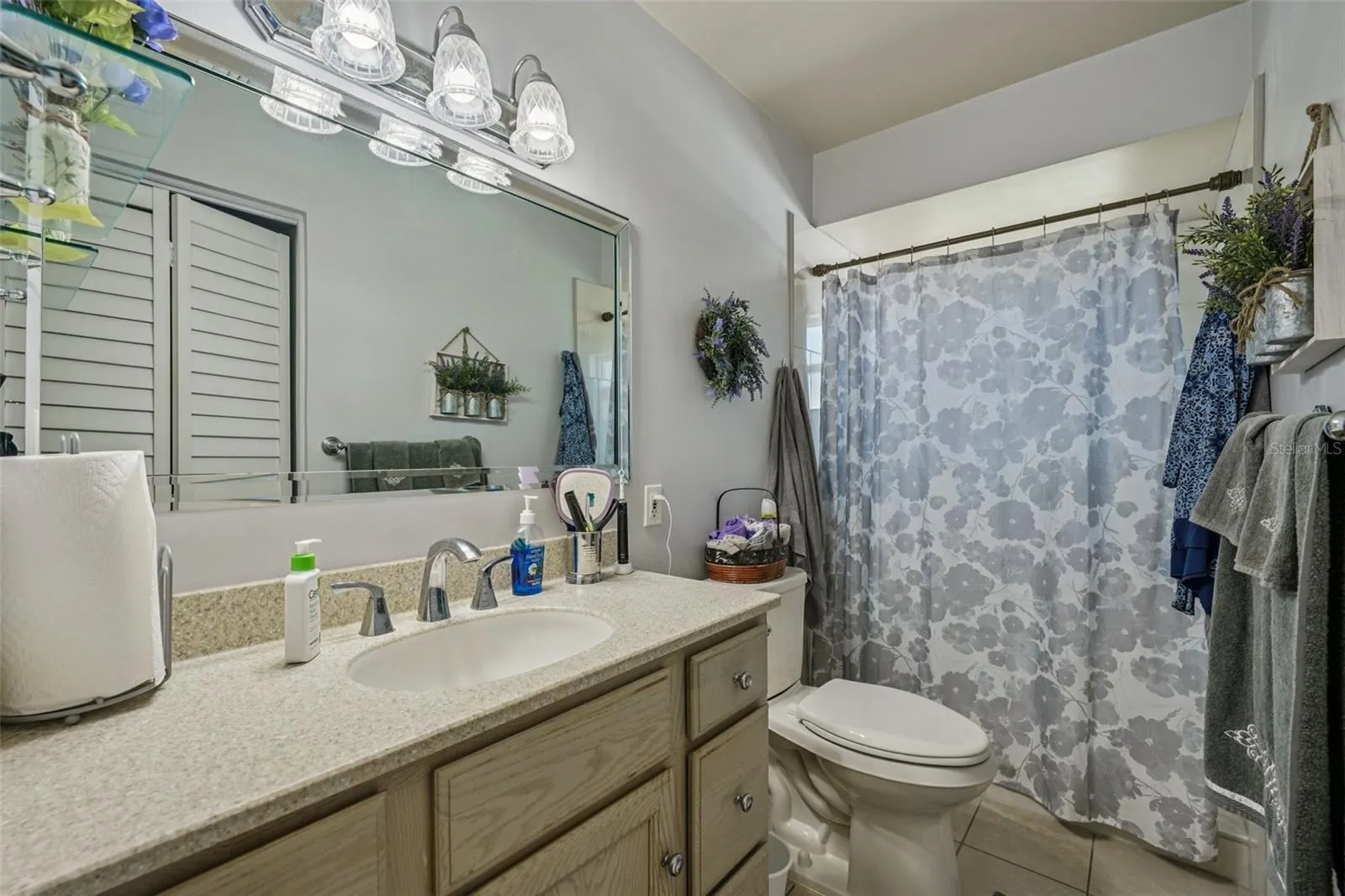 1586 ROSERY RD NE
