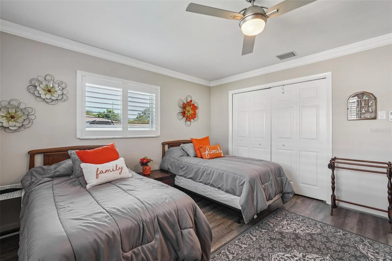 1586 ROSERY RD NE