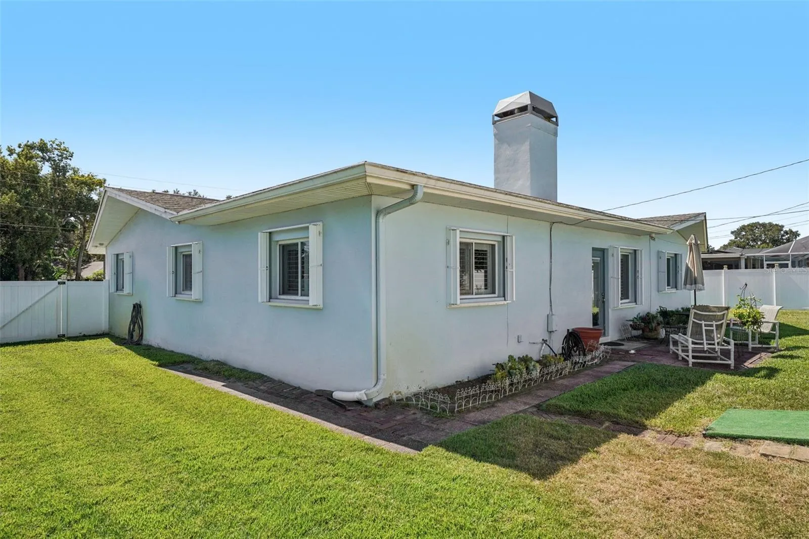 1586 ROSERY RD NE