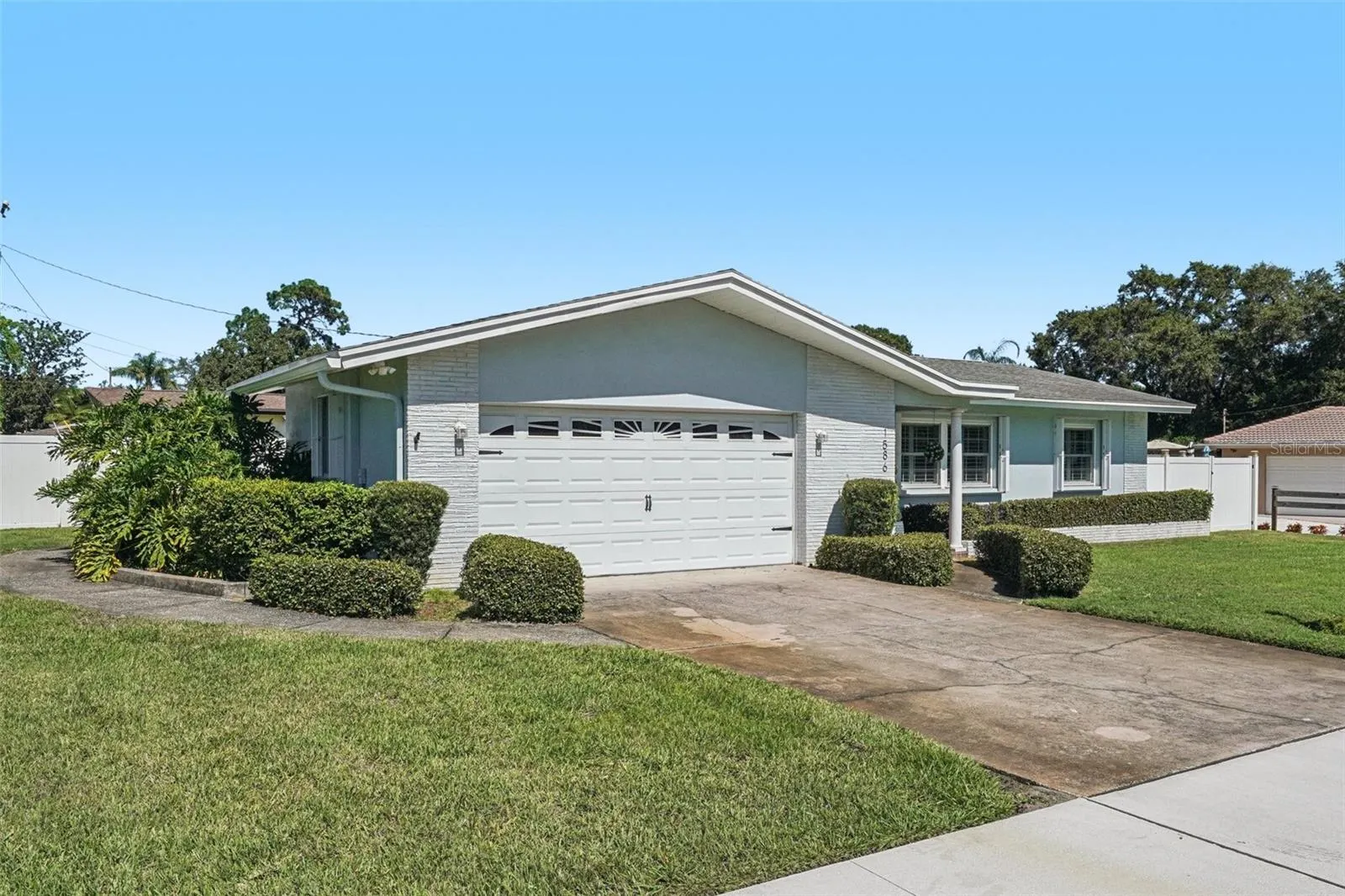 1586 ROSERY RD NE