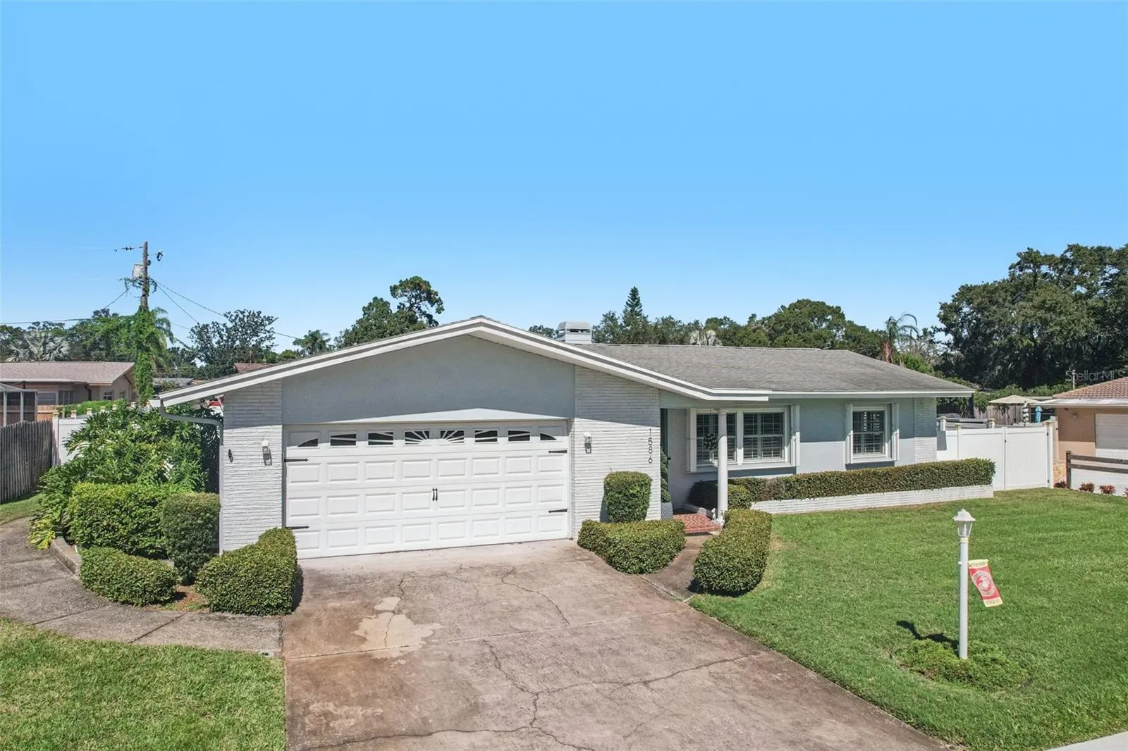 1586 ROSERY RD NE