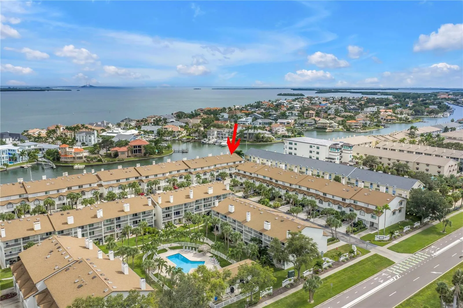 367 MADEIRA CIR