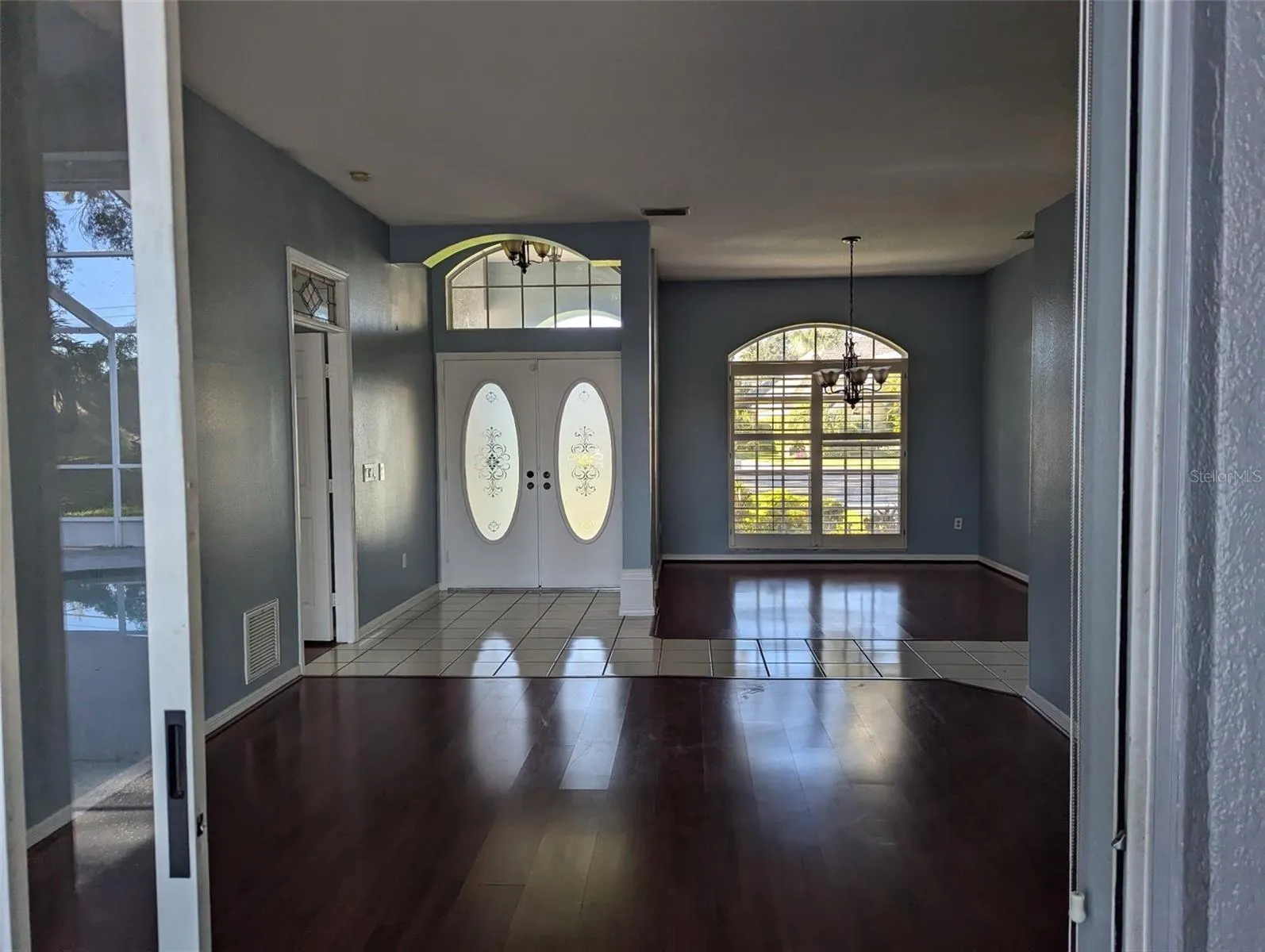 8625 CENTRE CT