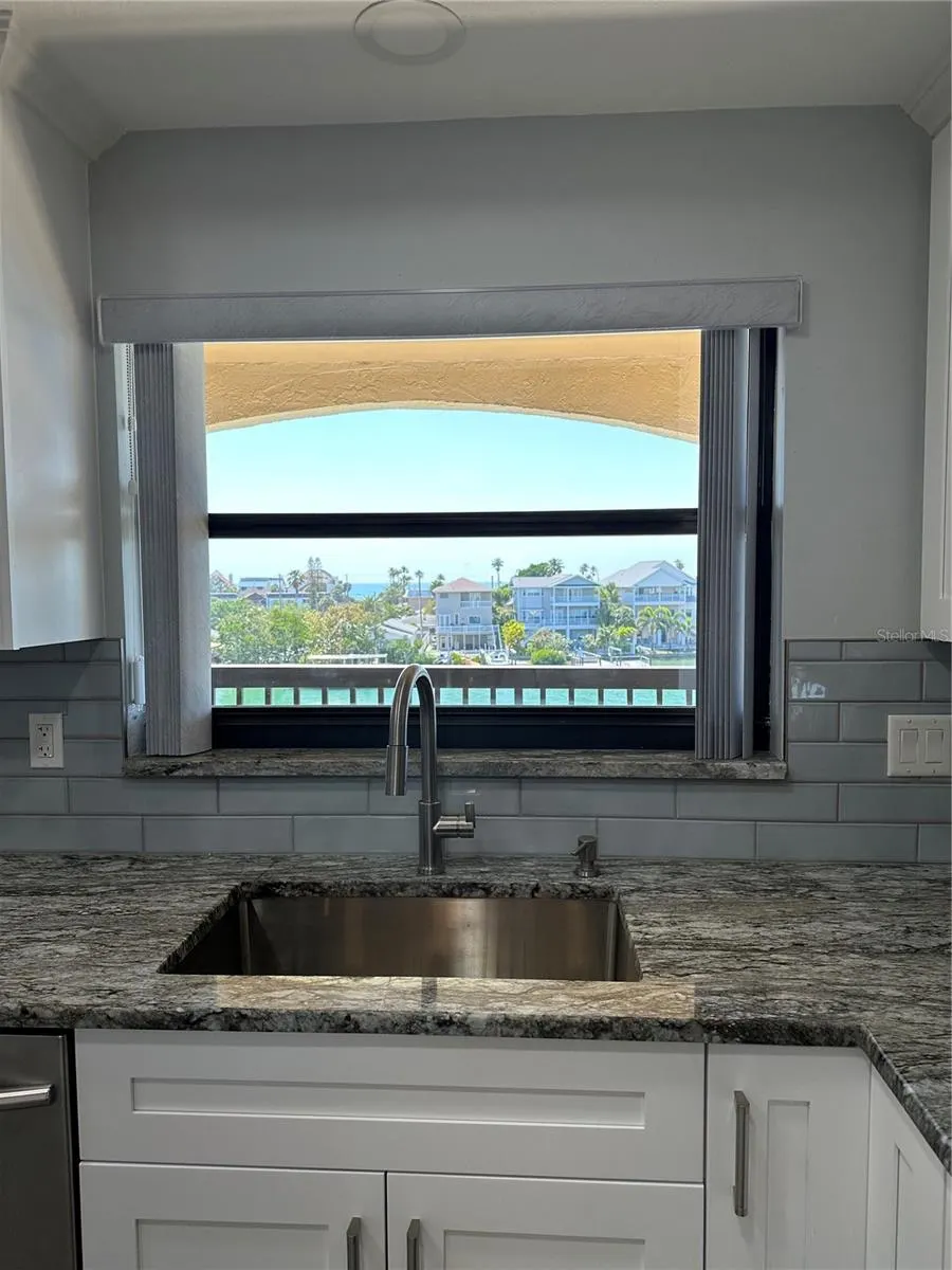 12500 CAPRI CIR N #401, #401