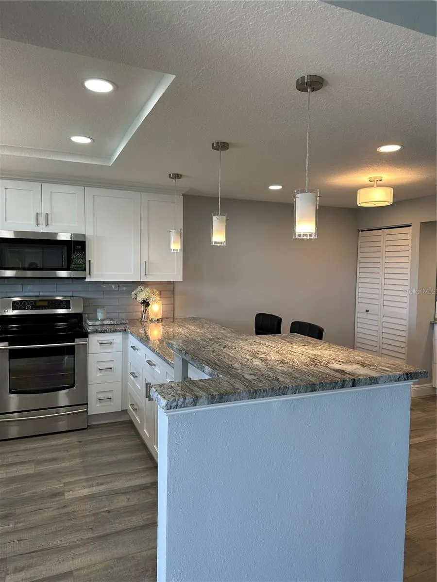 12500 CAPRI CIR N #401, #401