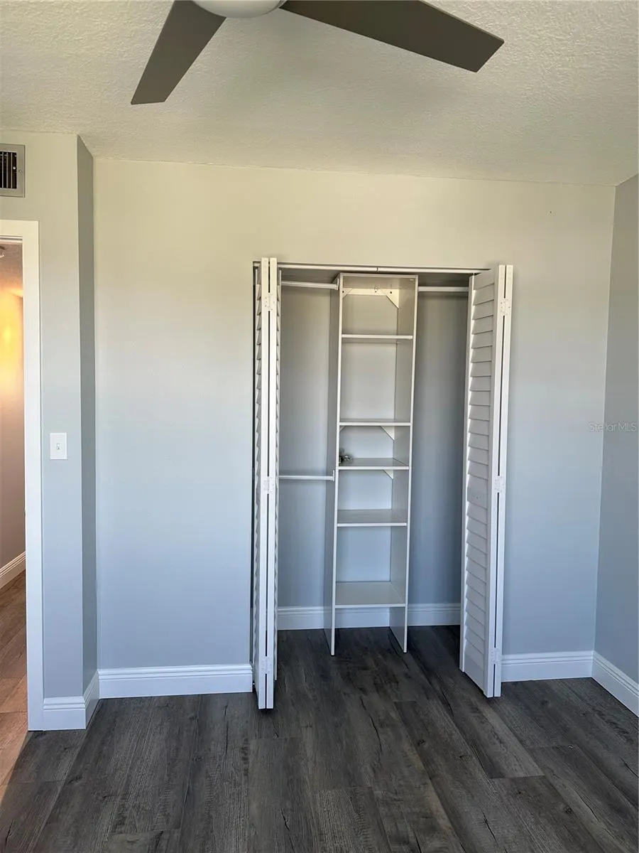 12500 CAPRI CIR N #401, #401