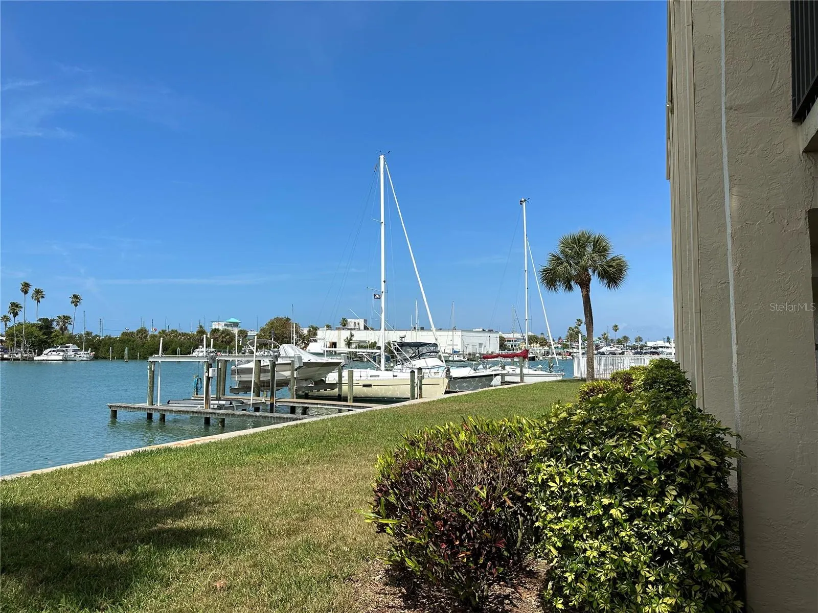 12500 CAPRI CIR N #401, #401
