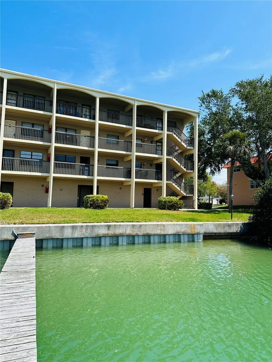 12500 CAPRI CIR N #401, #401