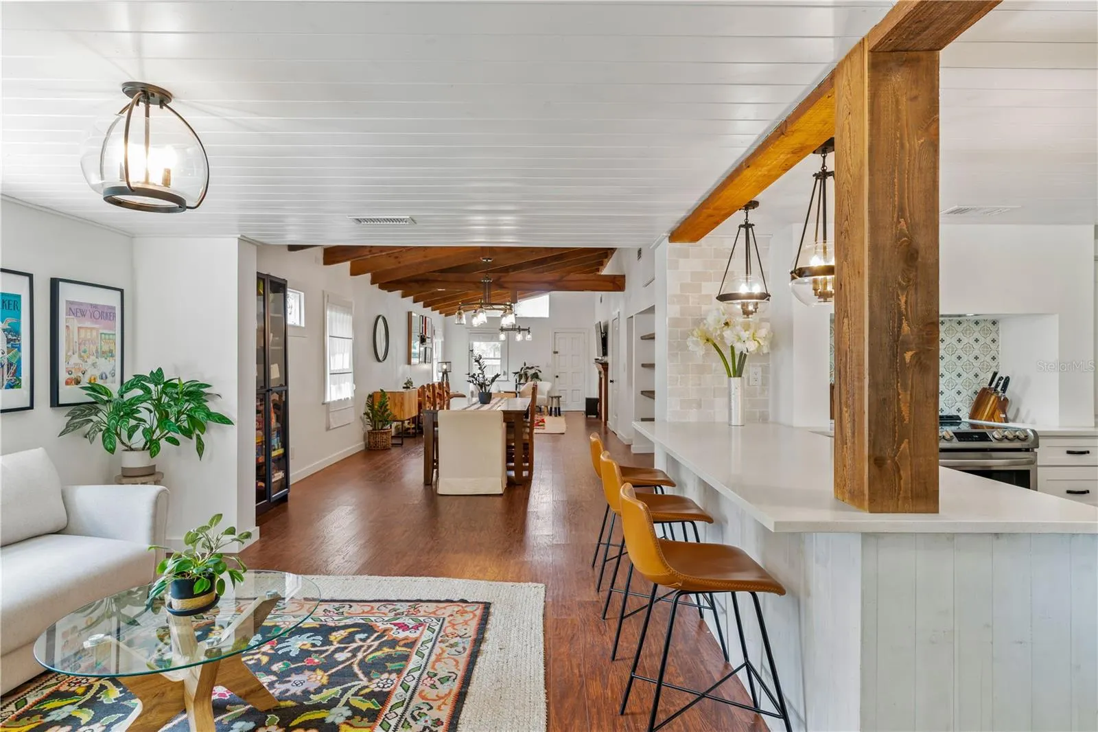 1112 W KIRBY ST