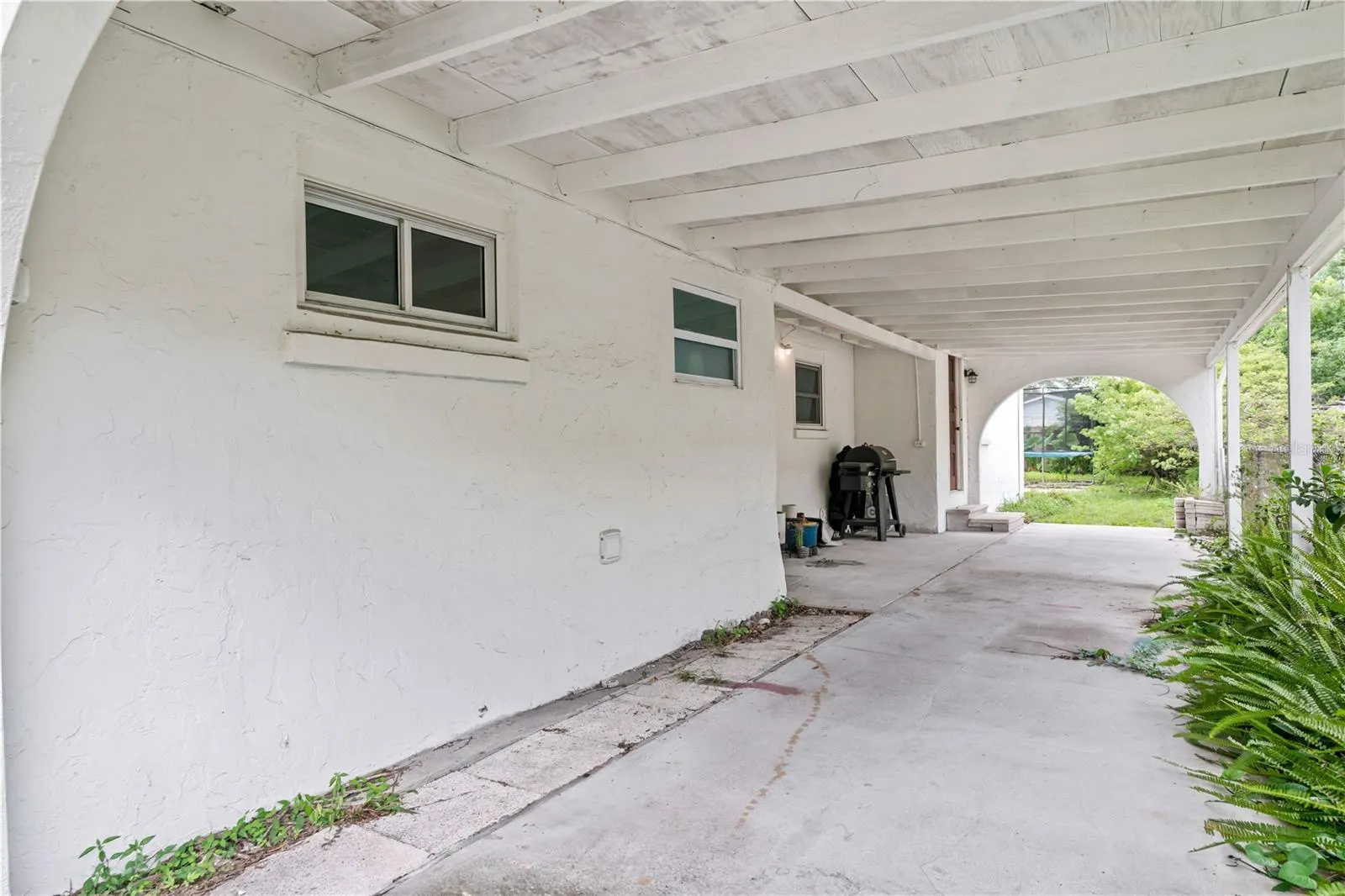 1112 W KIRBY ST