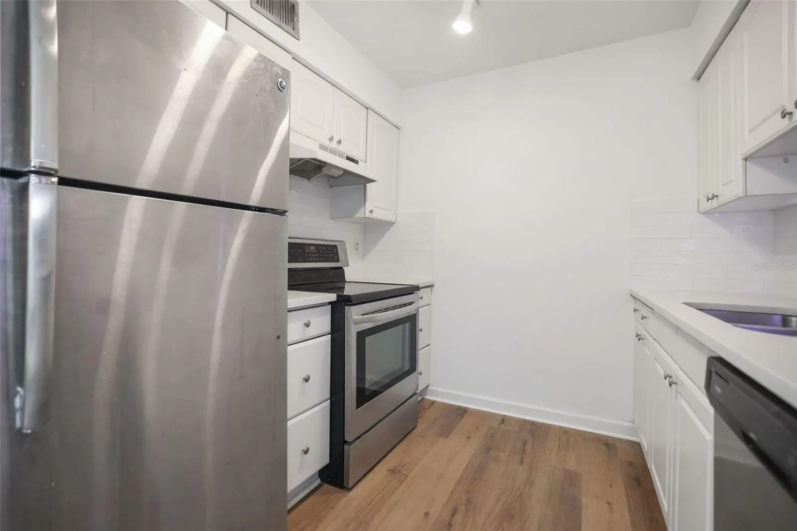 1860 MASSACHUSETTS AVE NE #223, #223