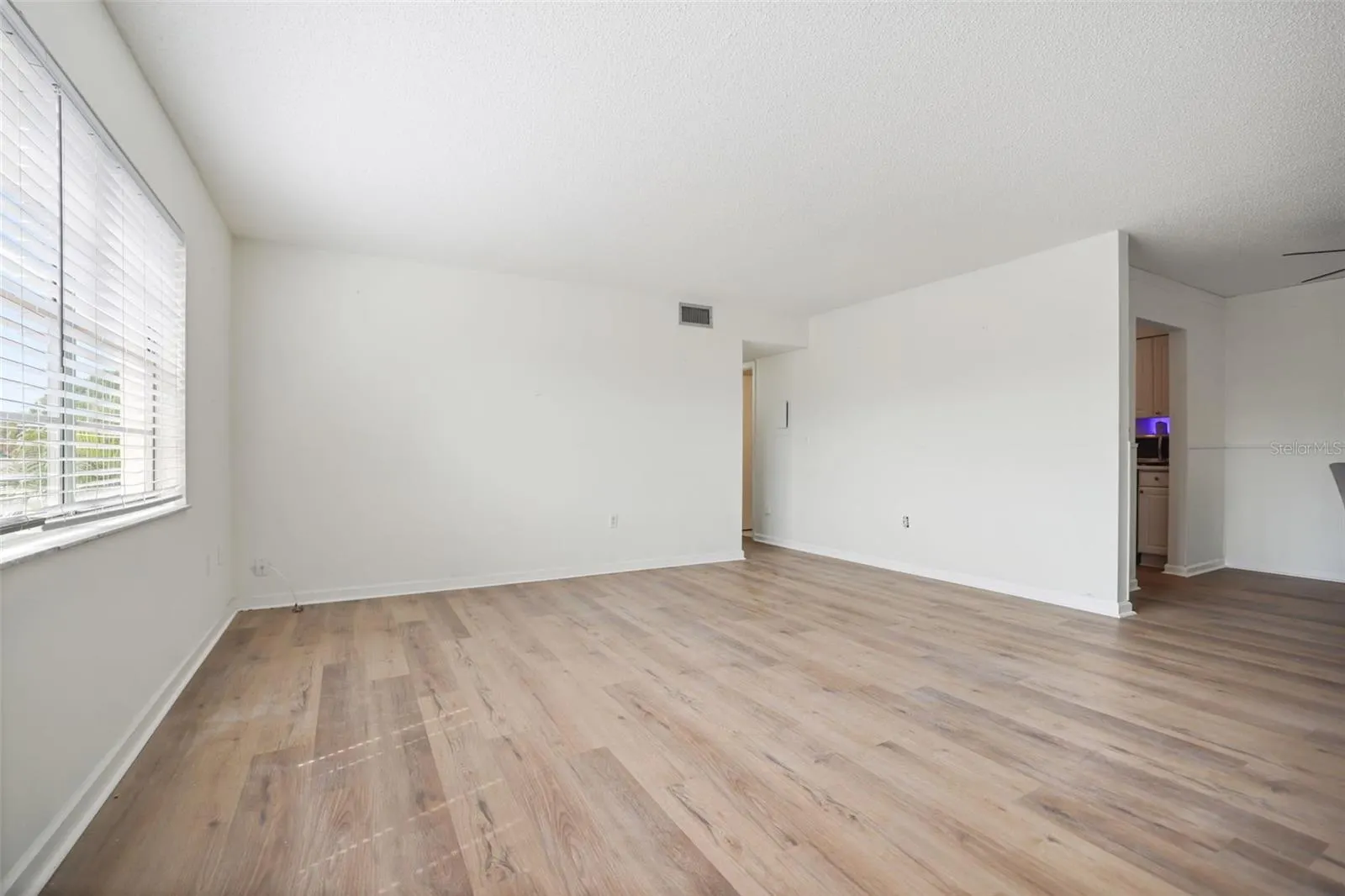1860 MASSACHUSETTS AVE NE #223, #223
