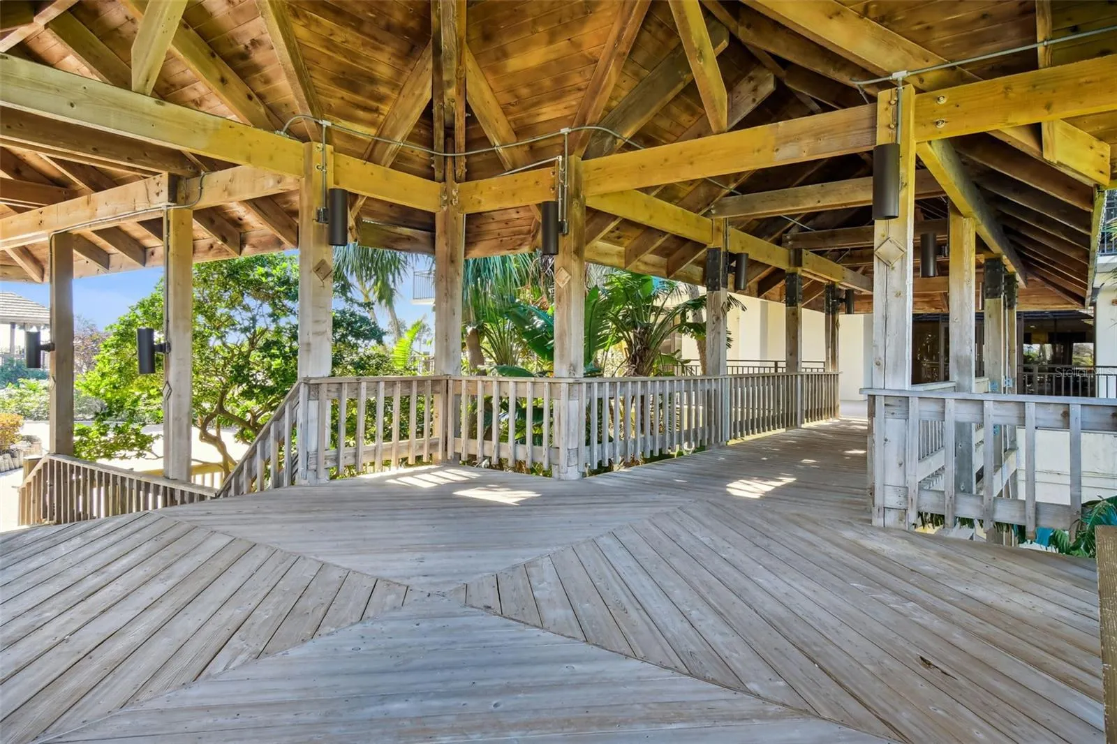 7600 BAYSHORE DR #307, #307