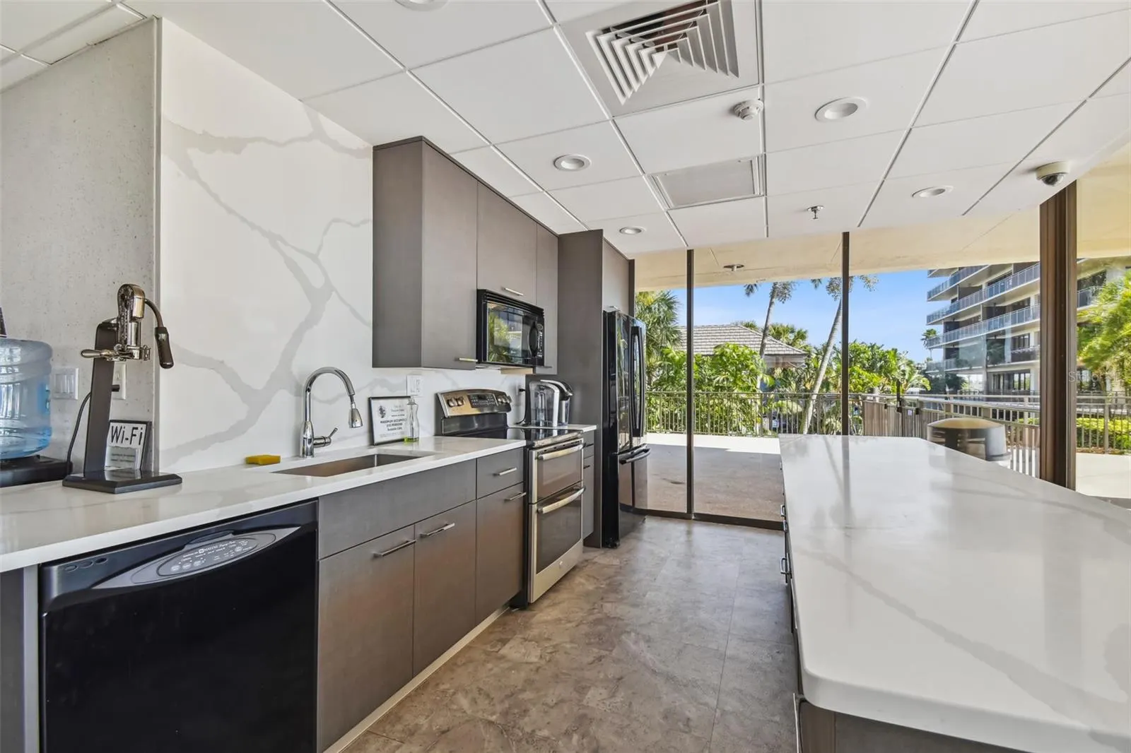 7600 BAYSHORE DR #307, #307