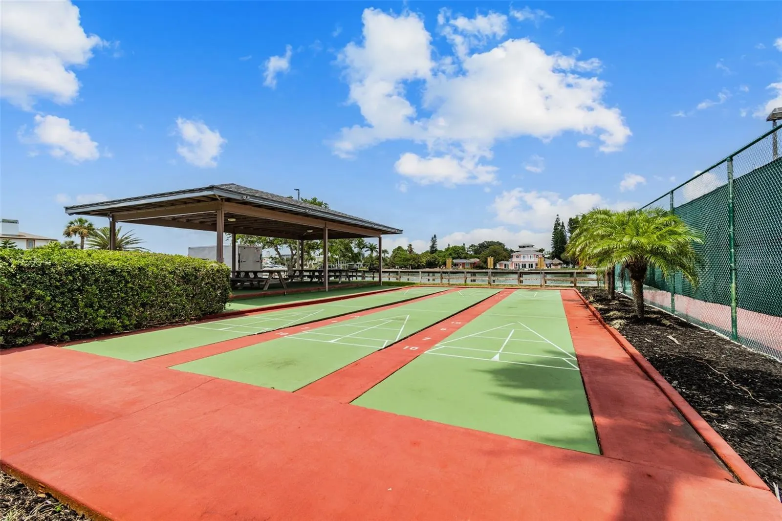 7600 BAYSHORE DR #307, #307