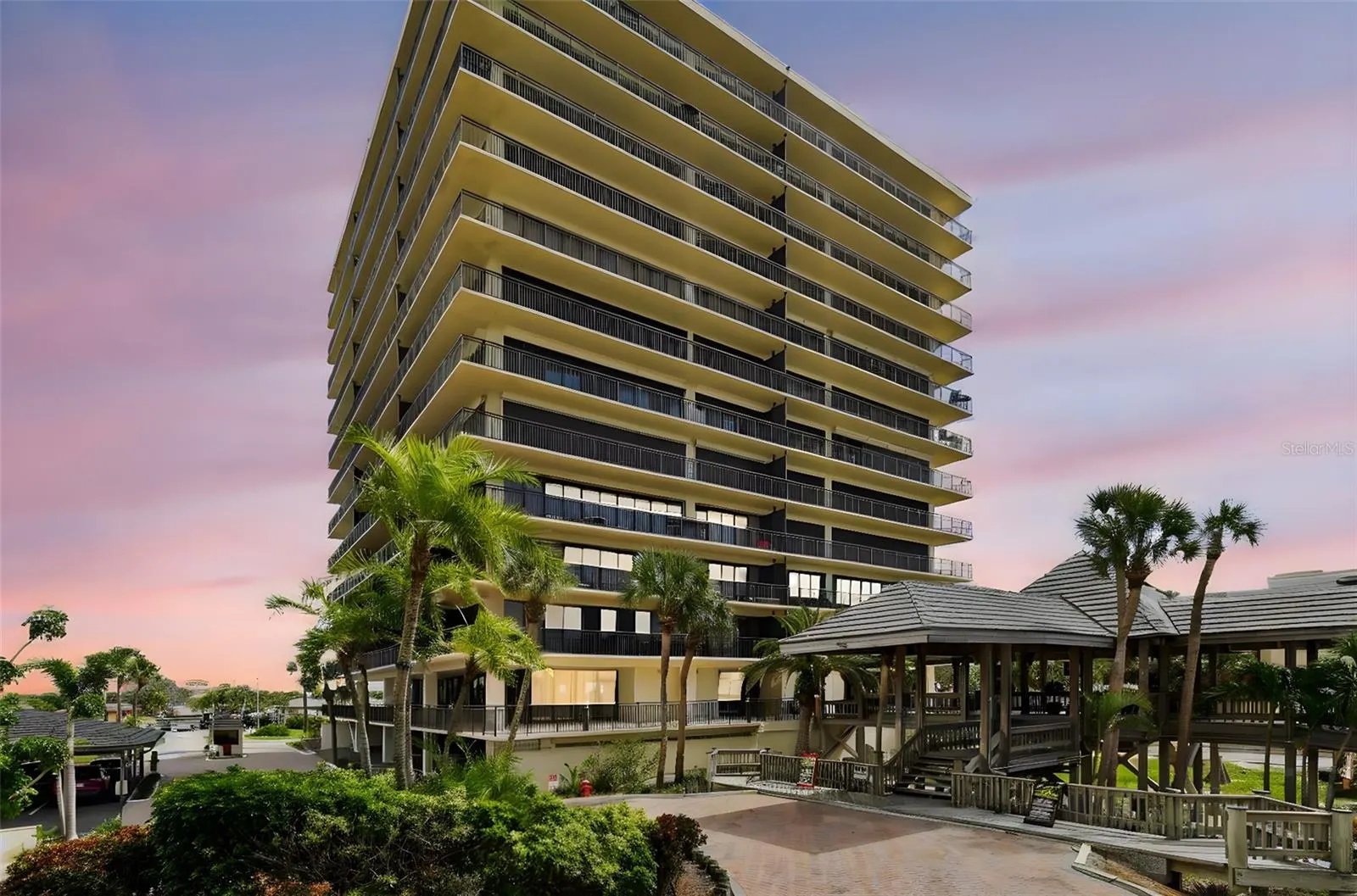 7600 BAYSHORE DR #307, #307