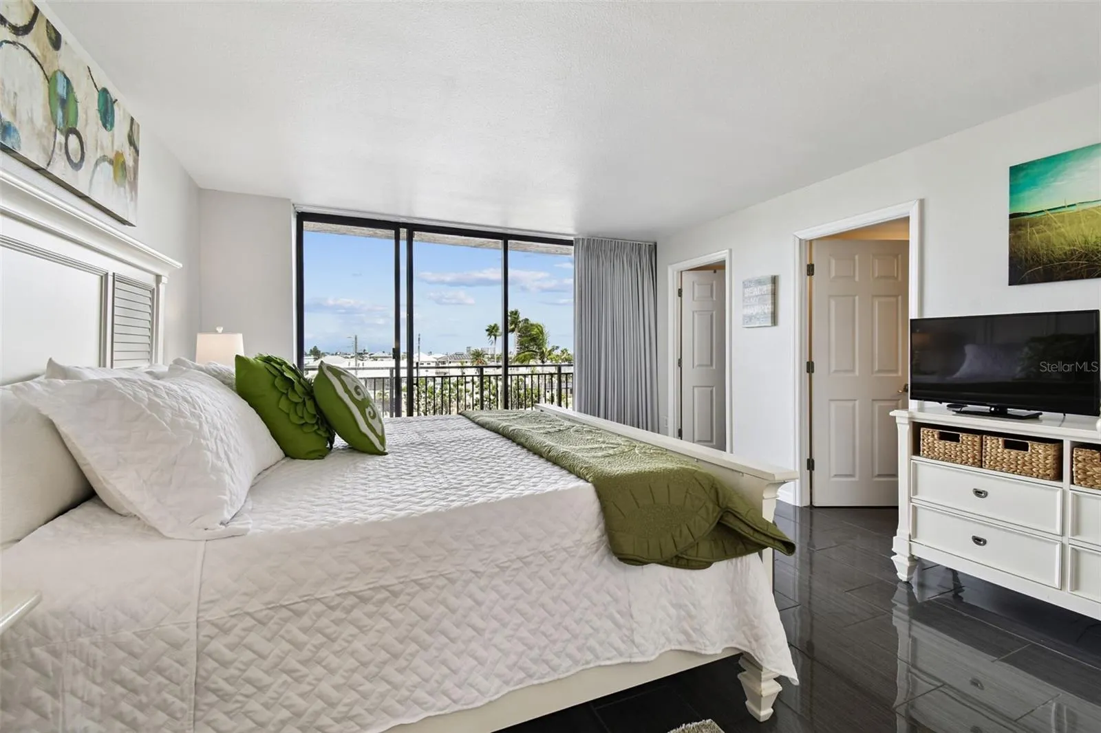 7600 BAYSHORE DR #307, #307