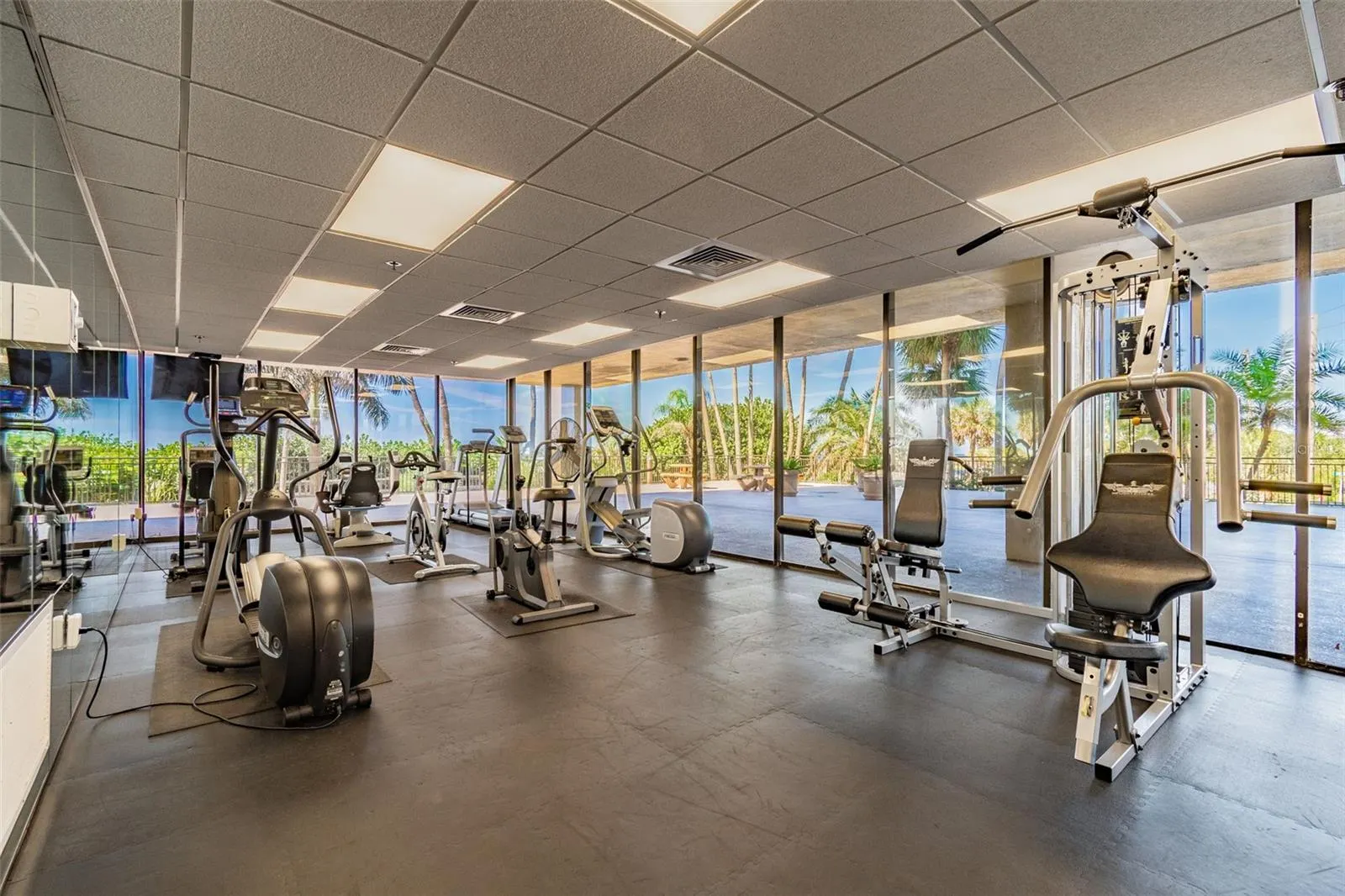 7600 BAYSHORE DR #307, #307