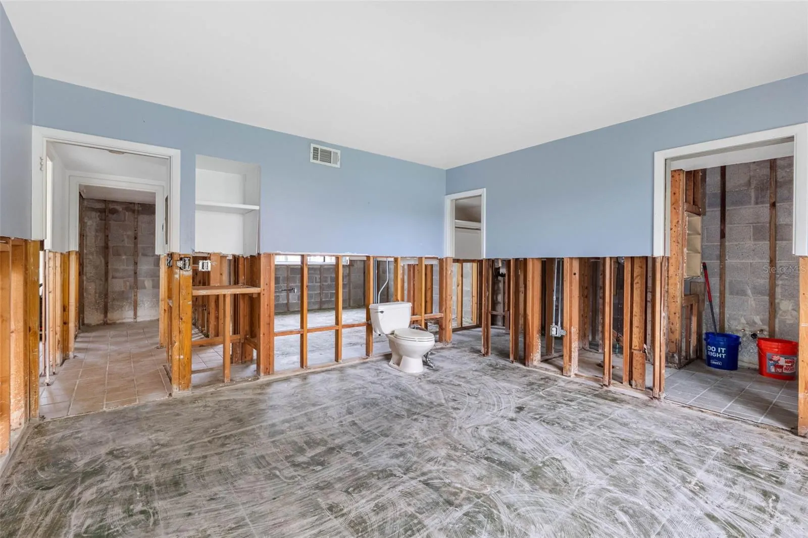 311 ISLAND WAY #104, #104
