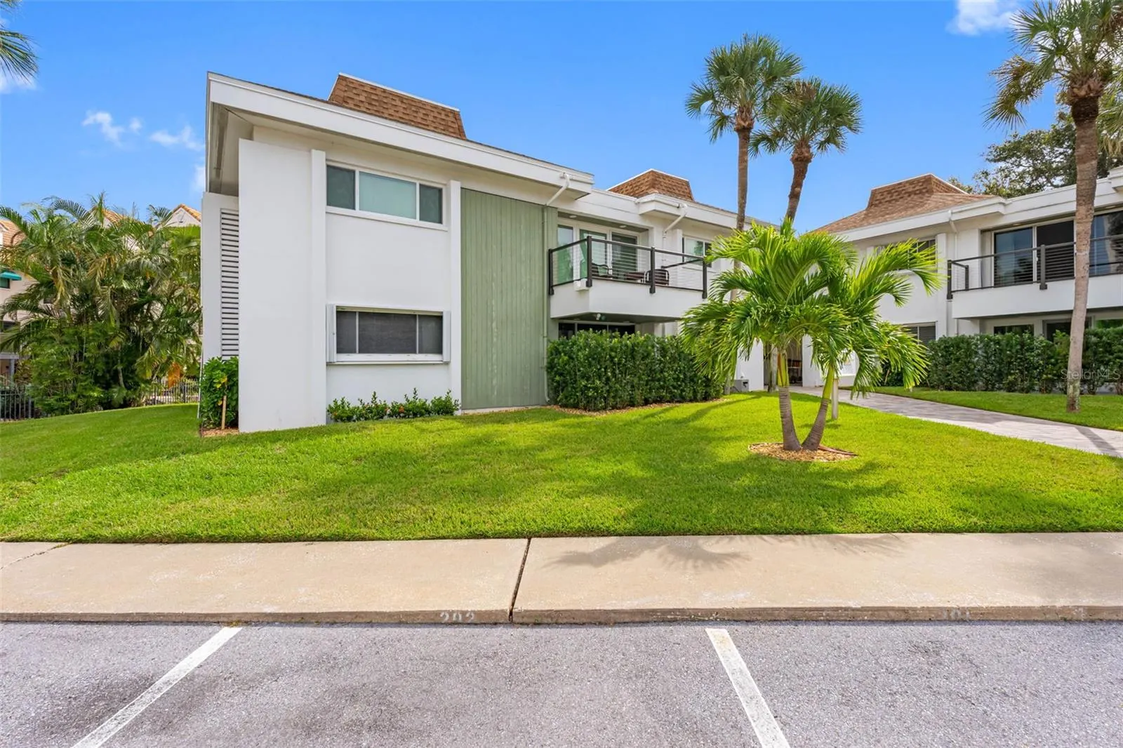 311 ISLAND WAY #104, #104