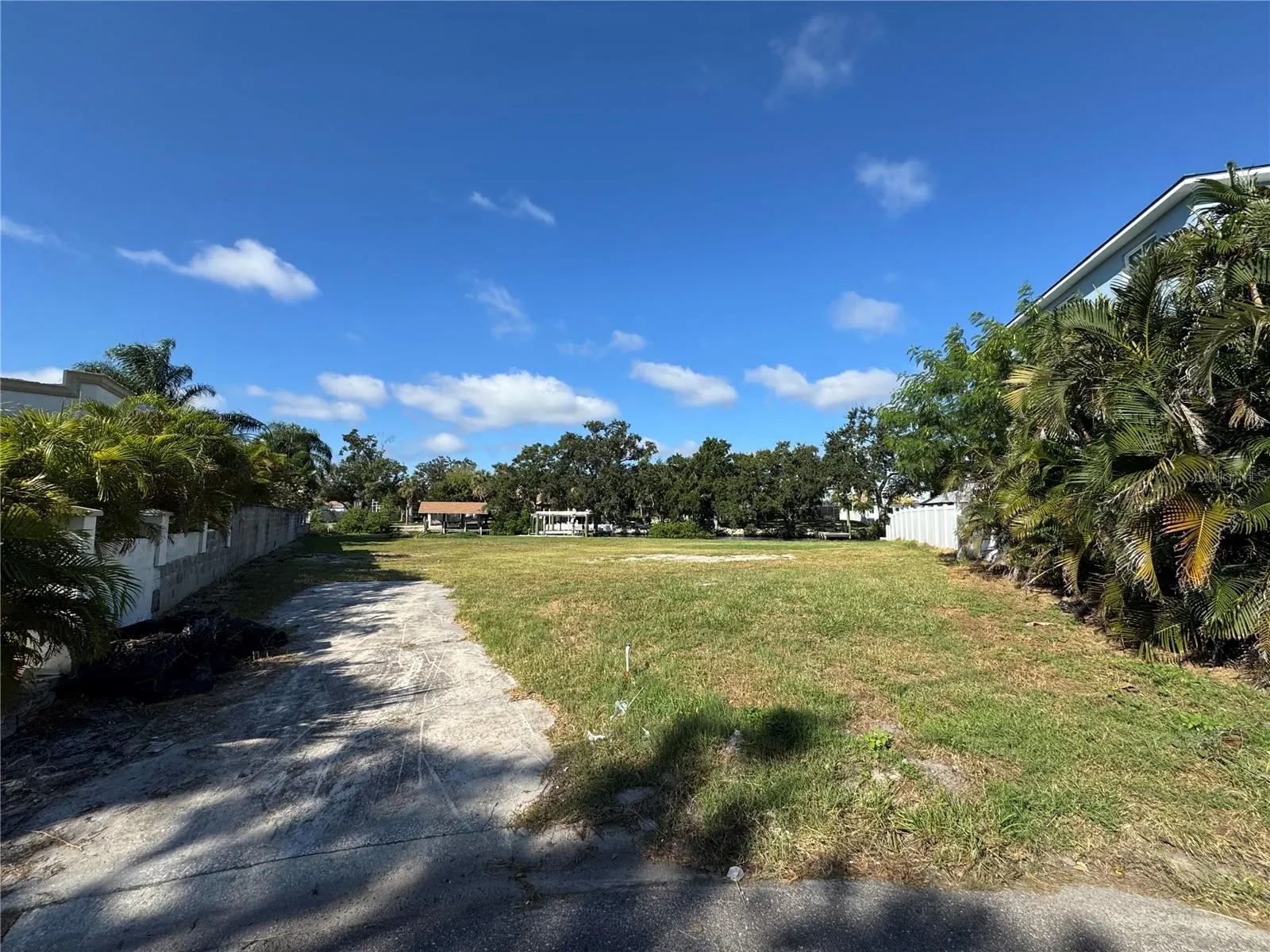 8719 DRIFTWOOD DR