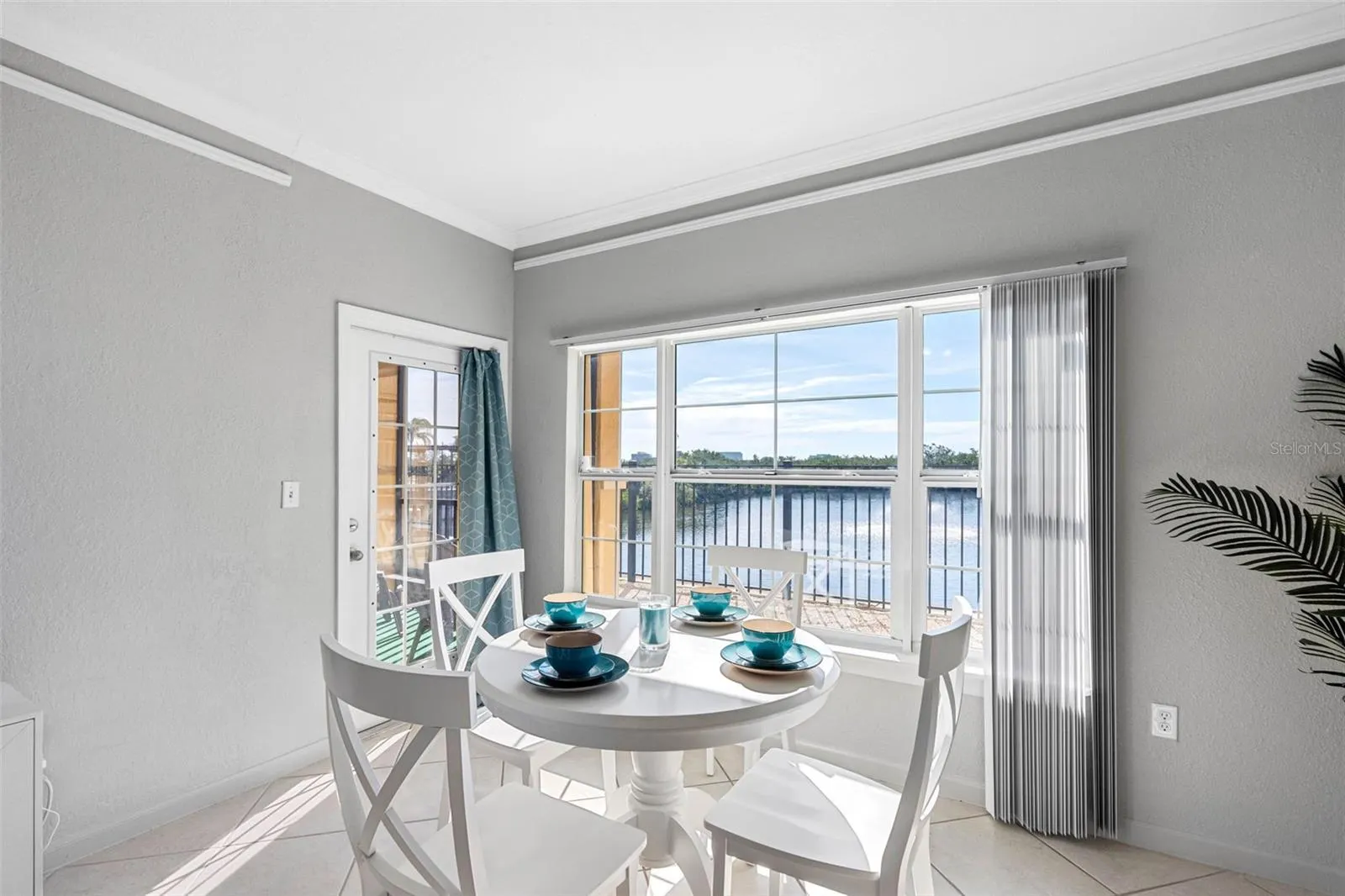 4343 BAYSIDE VILLAGE DR #104, #104