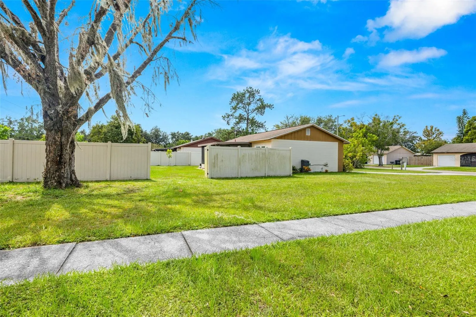 14002 ARBOR KNOLL CIR