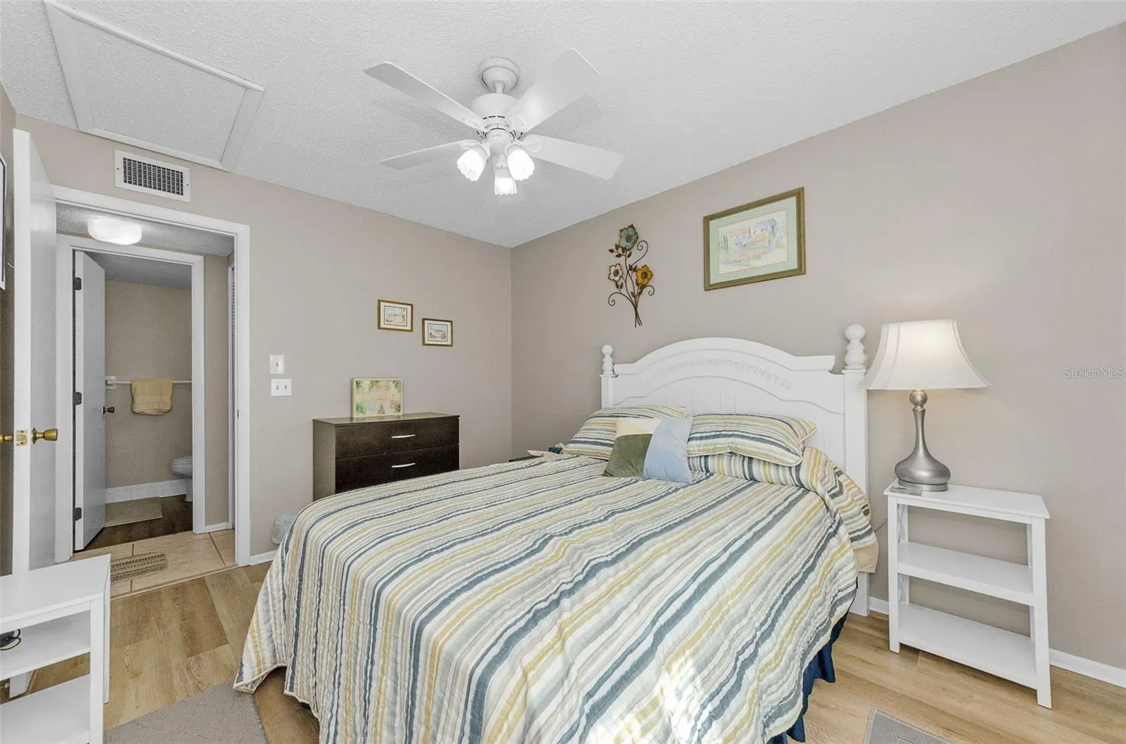 146 CYPRESS LN
