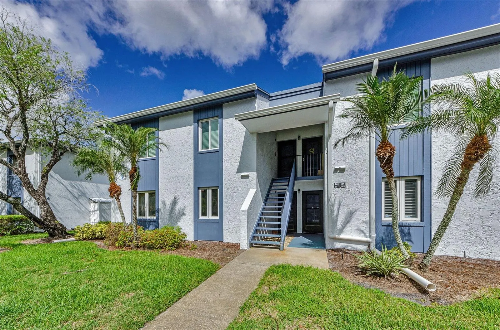 146 CYPRESS LN