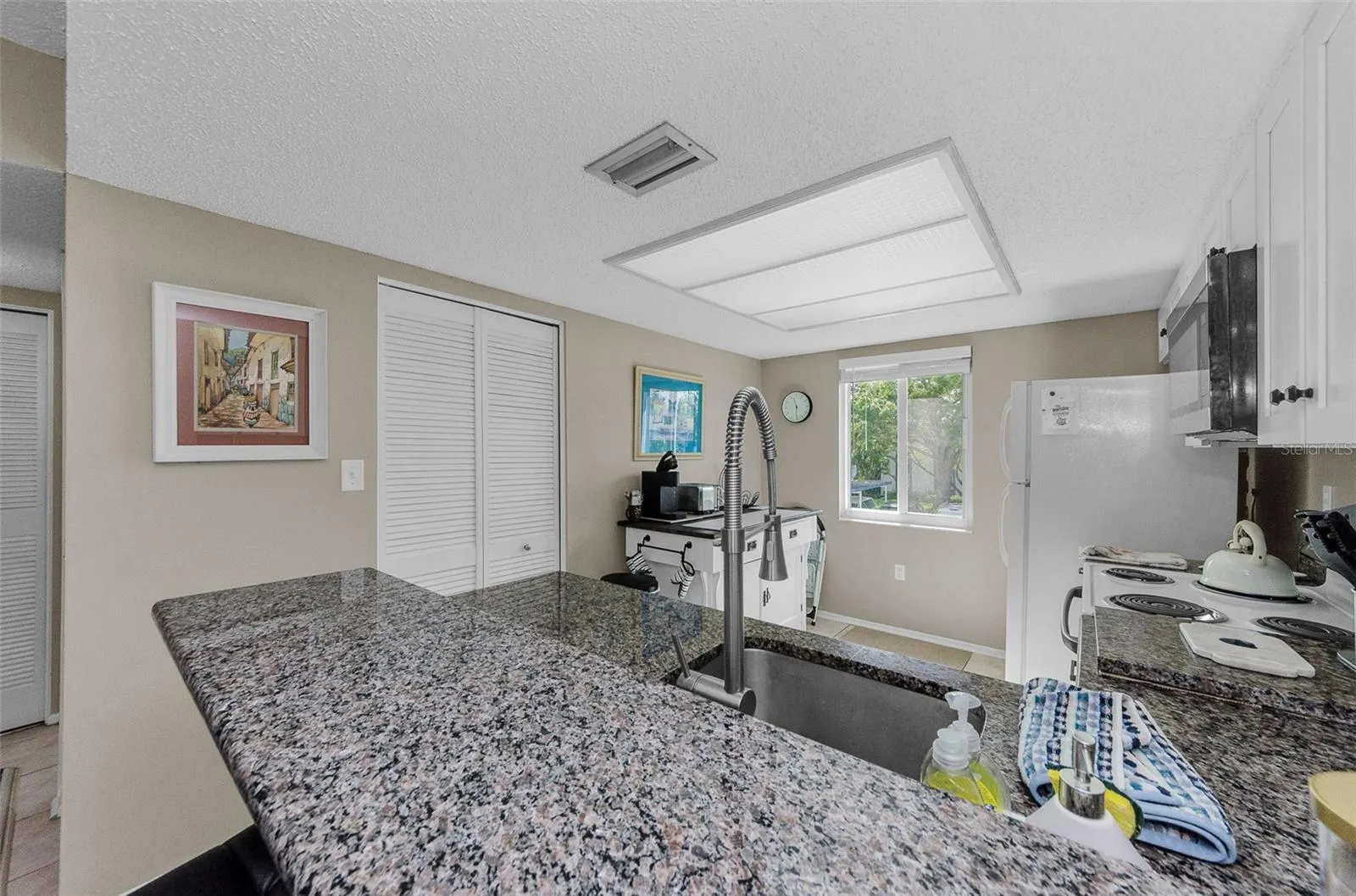 146 CYPRESS LN