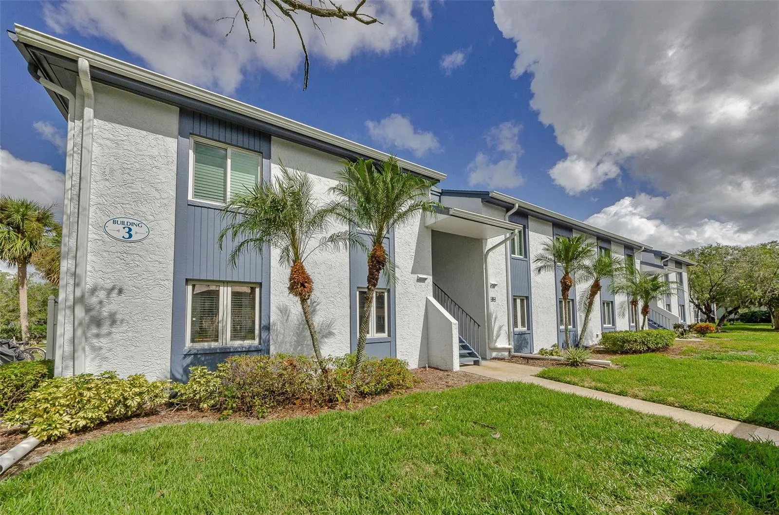 146 CYPRESS LN