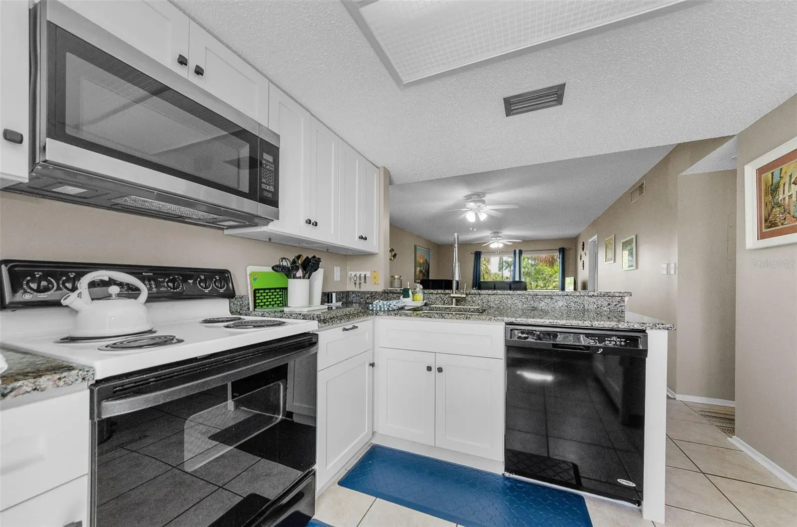 146 CYPRESS LN