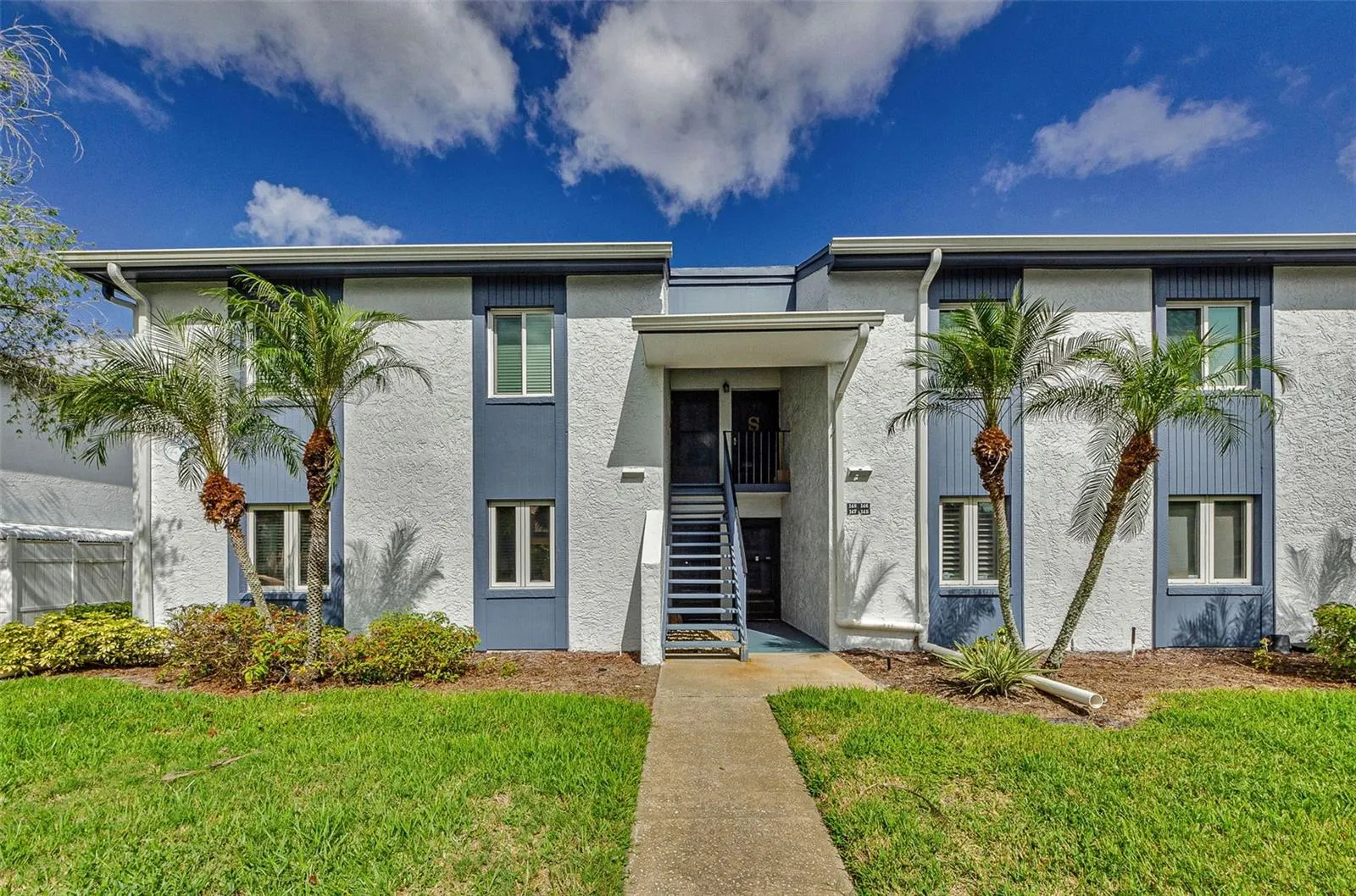 146 CYPRESS LN