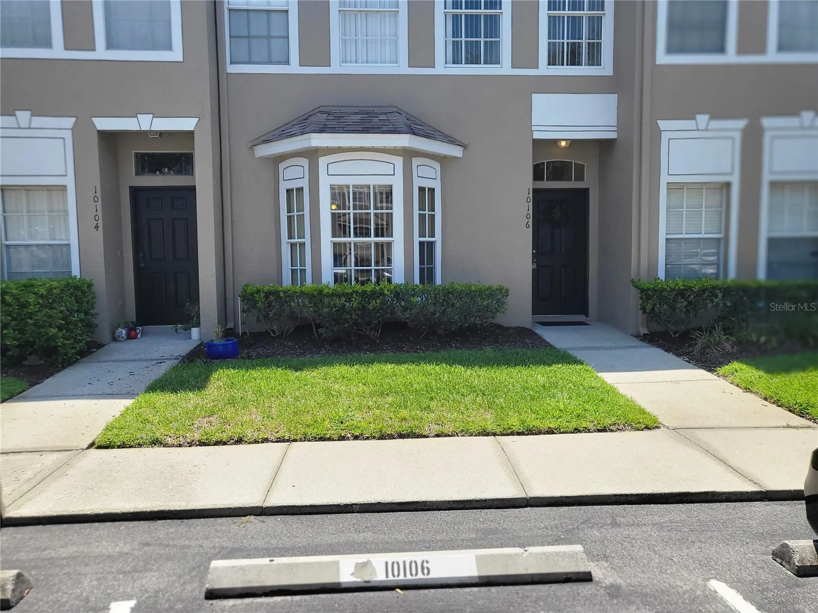 10106 BELLEVILLE PL