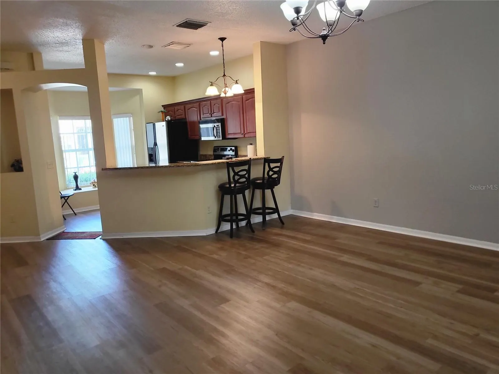 10106 BELLEVILLE PL
