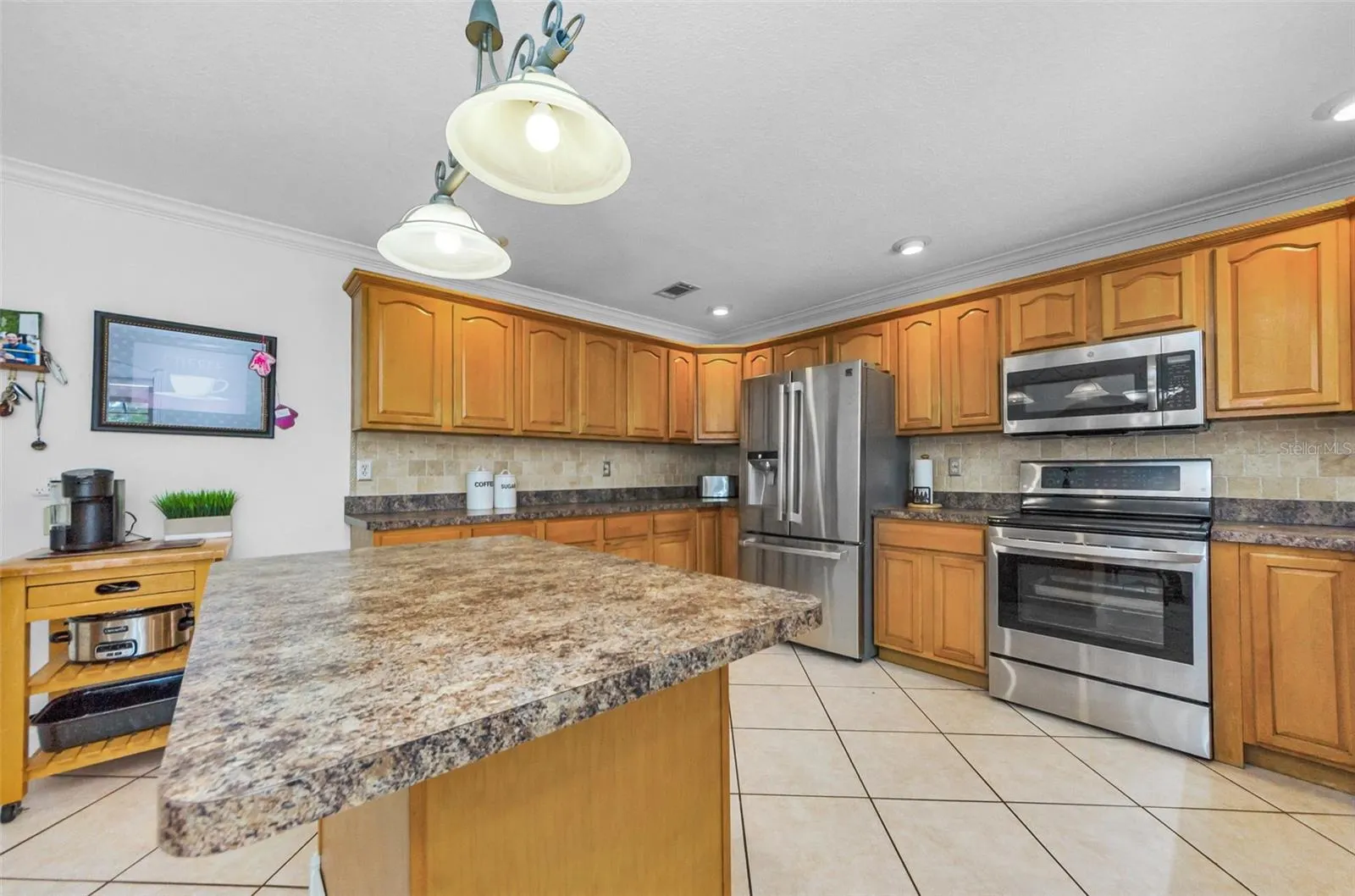 8329 BROKEN WILLOW LN